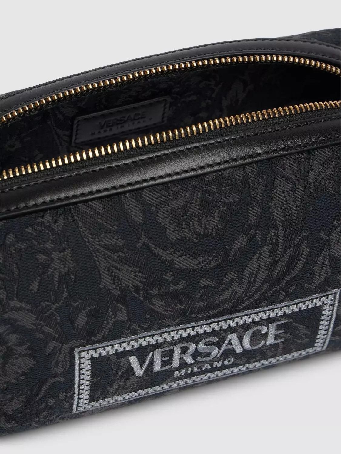 Versace VERSACE Barocco Black Jacquard Toiletry Bag New & Authentic Size ONE SIZE - 4 Thumbnail