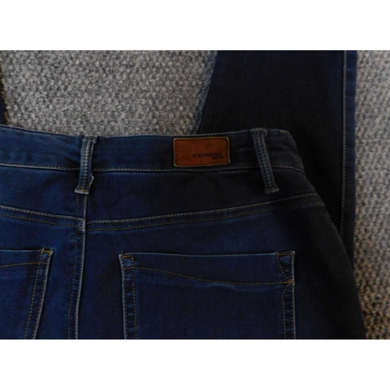 Express Express Jeans Womens 27x31 Blue Straight Stretch Denim Zip Classic Regular Mens? No — Women’s Jeans Style Straight 27x31 Blue Size 27" / US 4 / IT 40 - 7 Thumbnail
