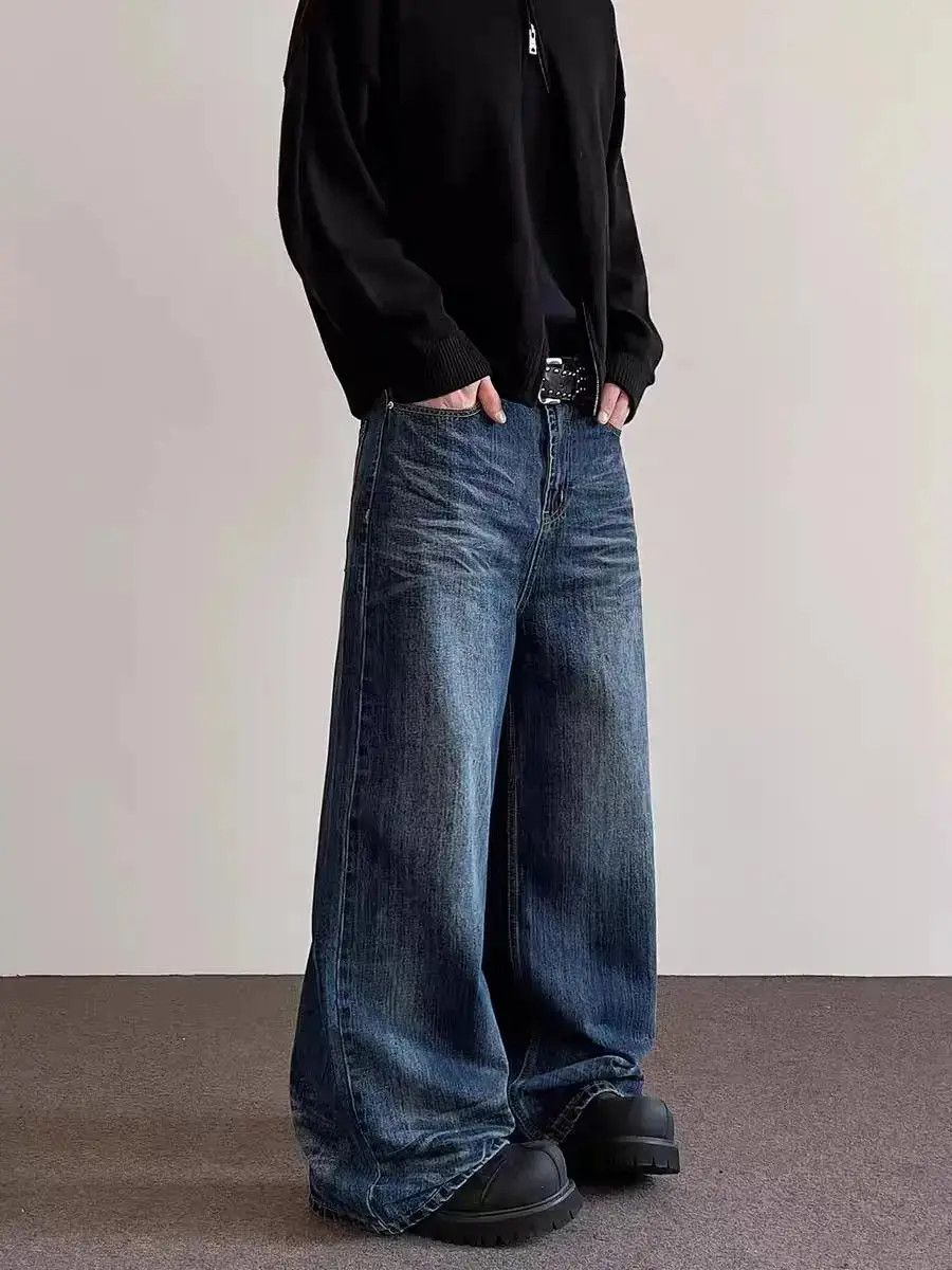 Vintage washed cat whisker design micro flare jeans