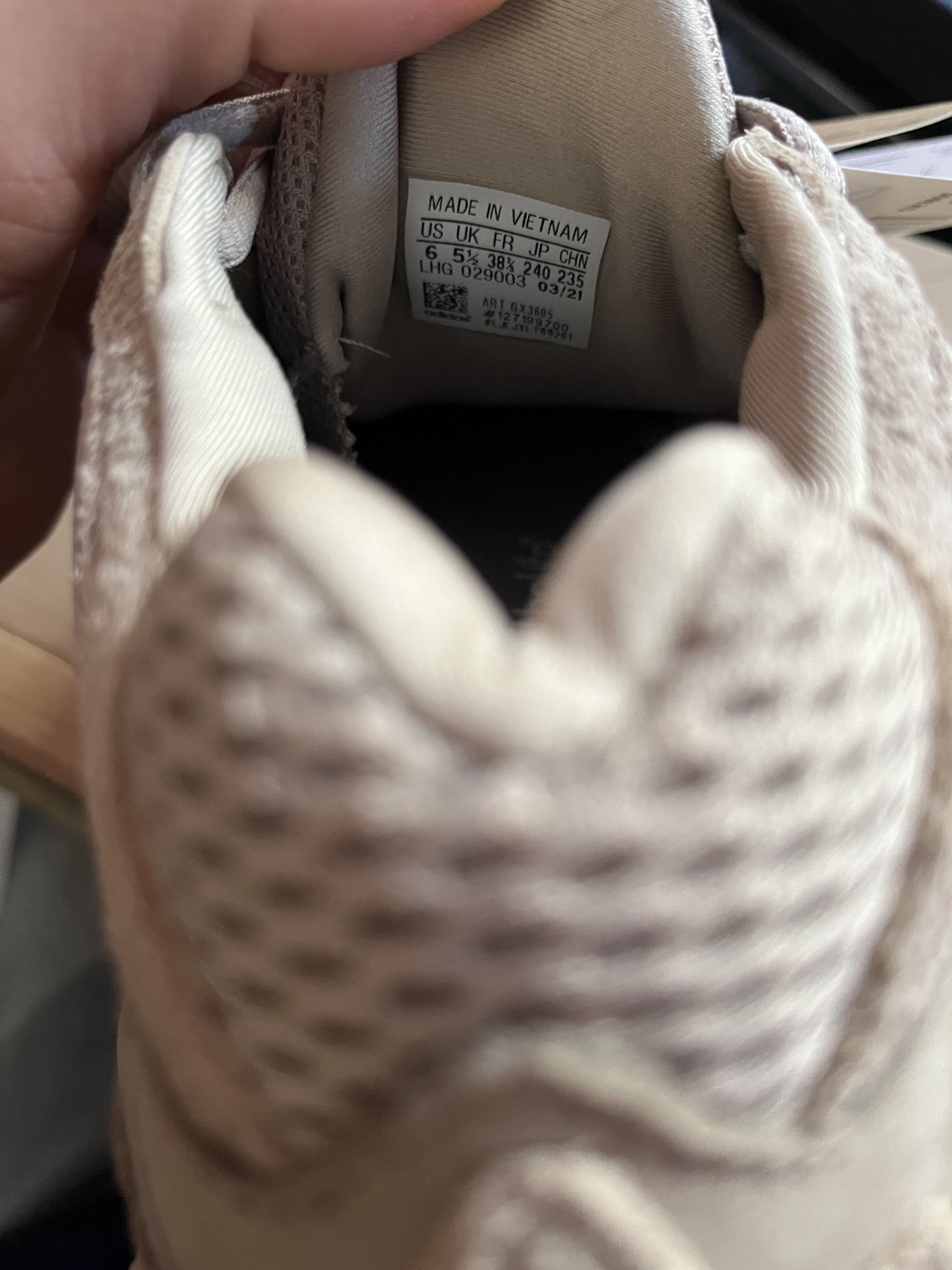 Adidas Yeezy 500 Size US 6 / EU 39 - 8 Thumbnail