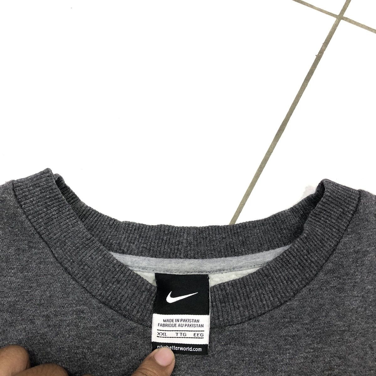 Nike Nike Charcoal Small Swoosh Embriodered Sweatshirt Size US XXL / EU 58 / 5 - 8 Thumbnail