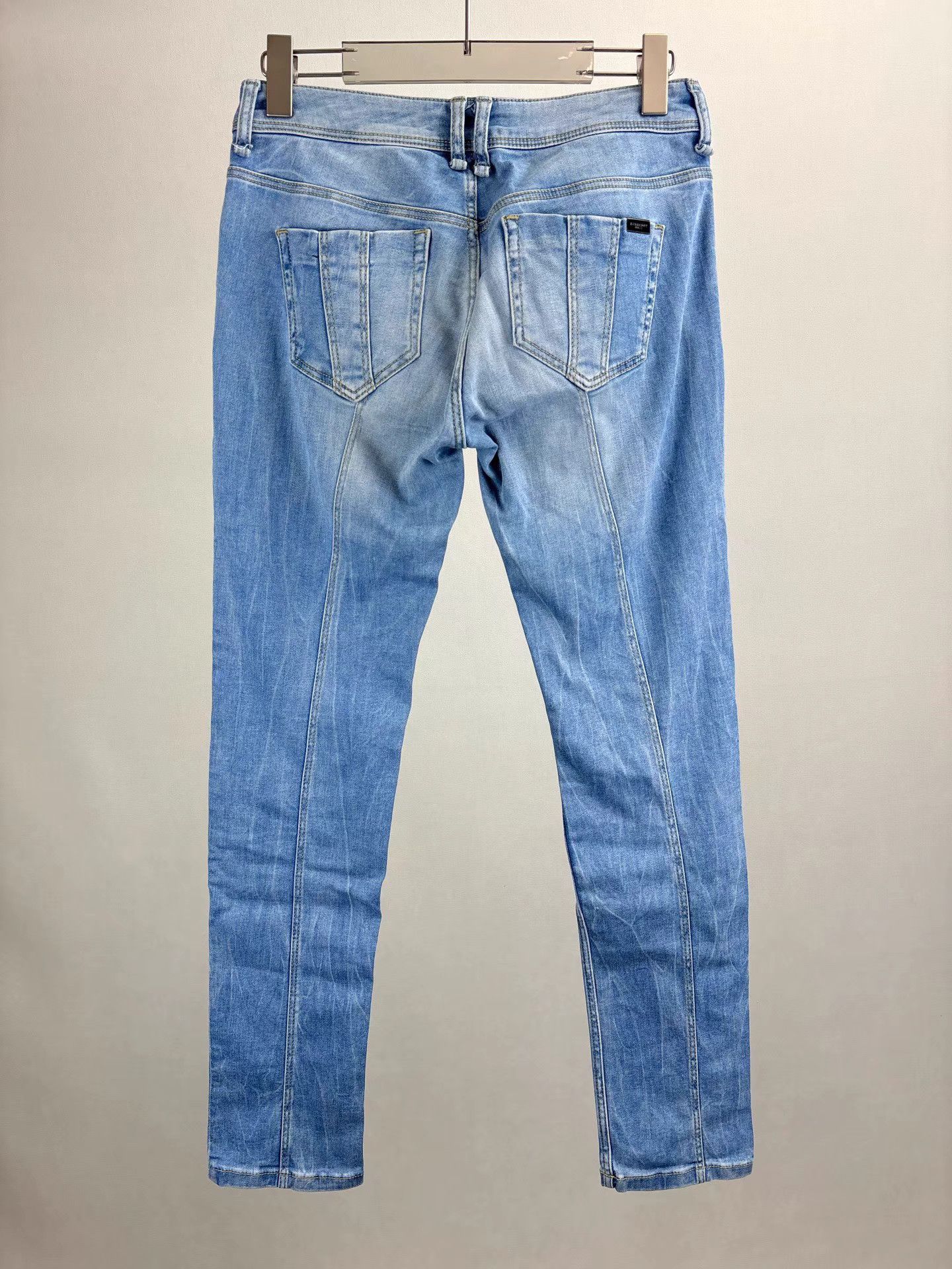 Burberry BURBERRY Washed Blue Jeans K1 Size US 27 - 2 Thumbnail