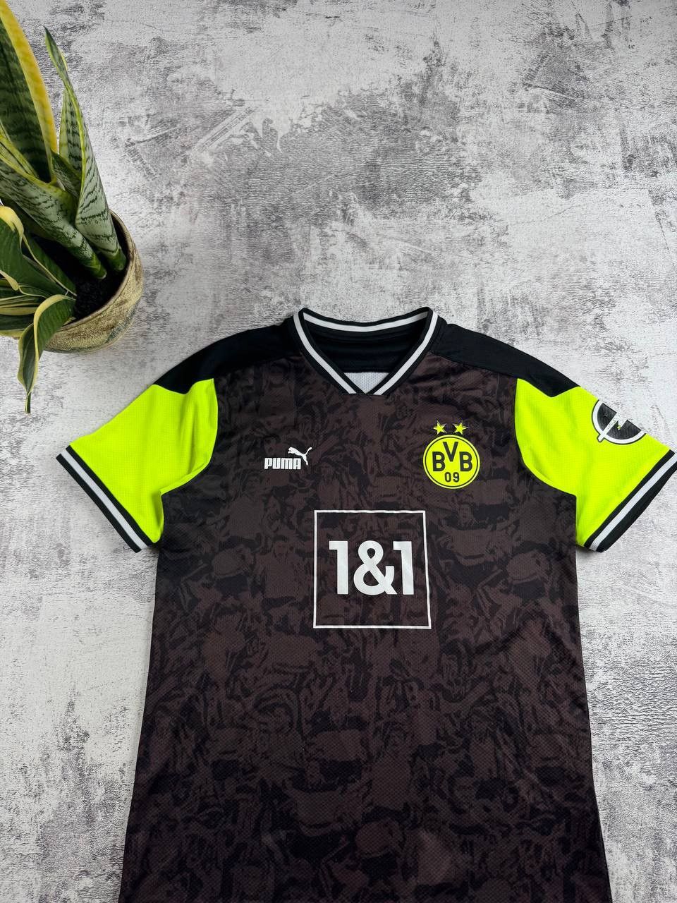 Puma Borussia Dortmund 2020 2021 Puma Men’s M Size Soccer Football T Shirt Jersey Kit Size US M / EU 48-50 / 2 - 4 Thumbnail
