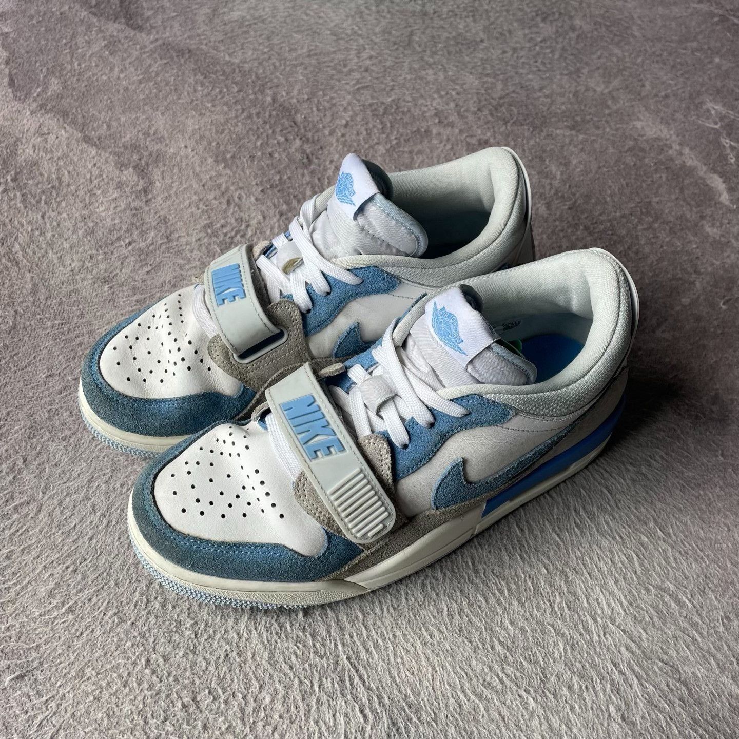 Nike Nike Blue Lowtop Sneakers 40 Men Size US 7.5 / EU 40-41 - 1 Thumbnail