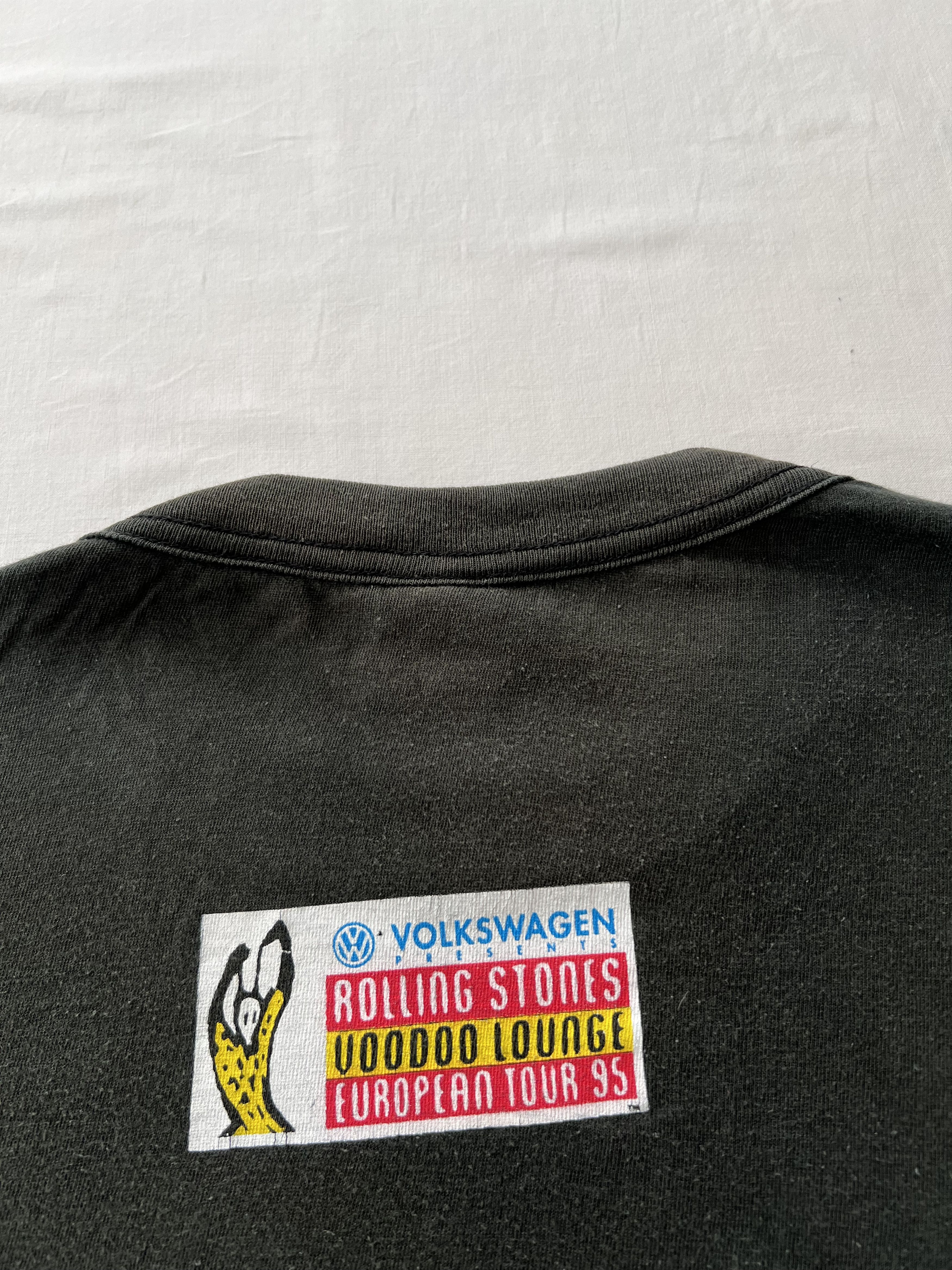 Band Tees Vintage 1995 The Rolling Stones Voodoo Lounge Black T-shirt Size US XL / EU 56 / 4 - 19 Thumbnail