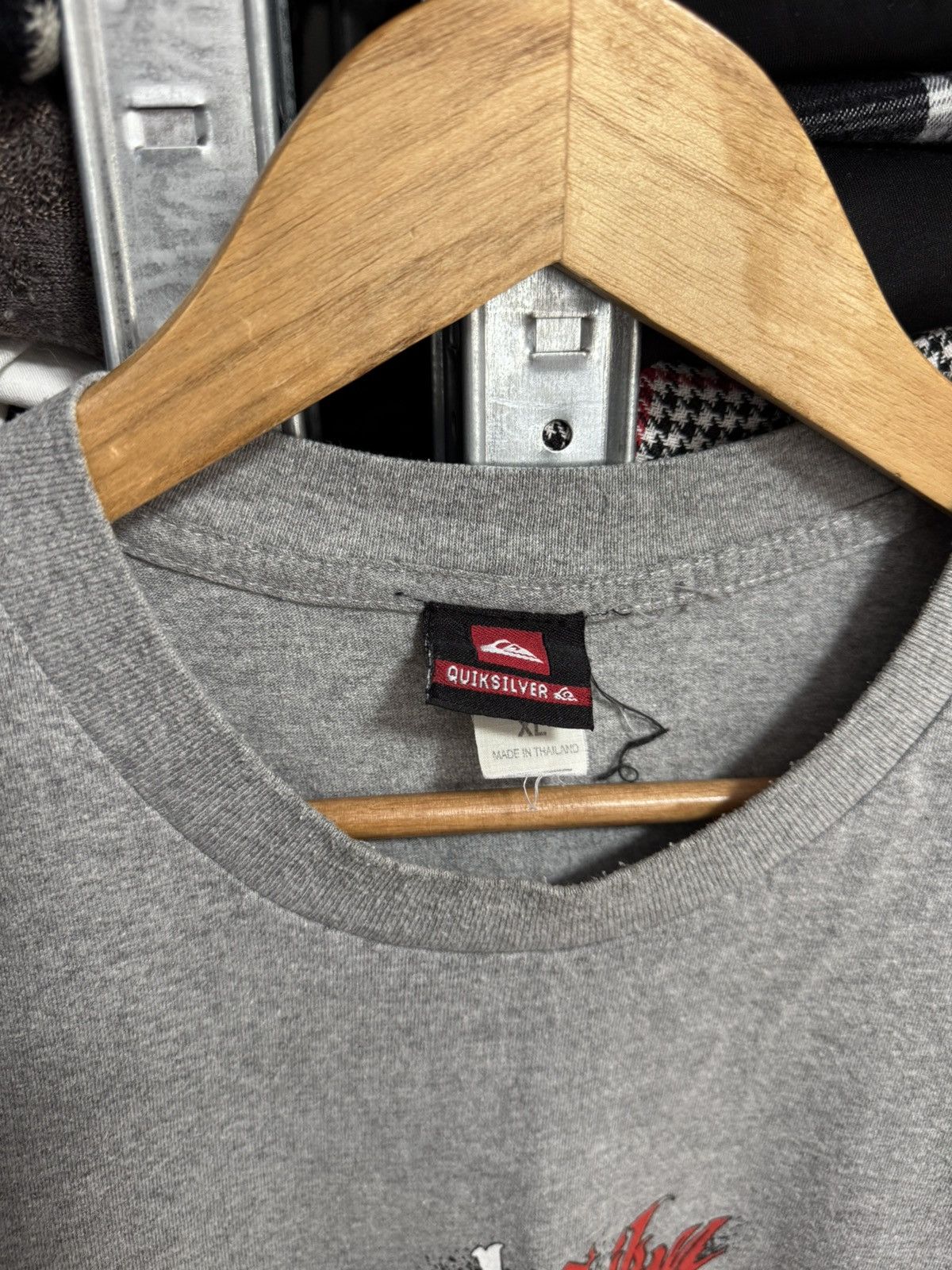Quiksilver Vintage Quiksilver Tee Big Logo Surf Style Oversized T Shirt Size US XL / EU 56 / 4 - 7 Thumbnail