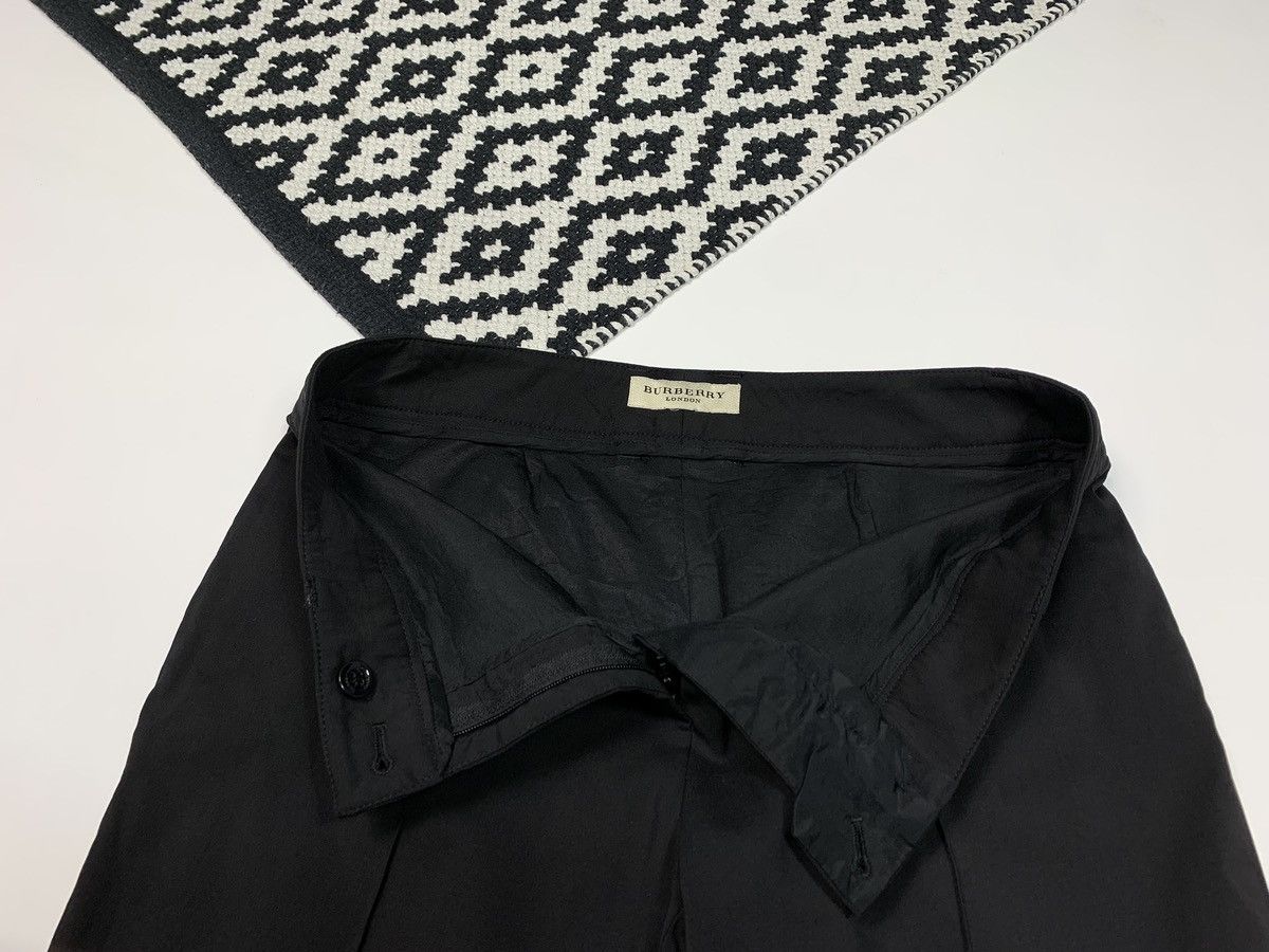 Burberry × Designer Burberry London Wool Black Dress Pants High Rise Woman Size 27" / US 4 / IT 40 - 6 Thumbnail