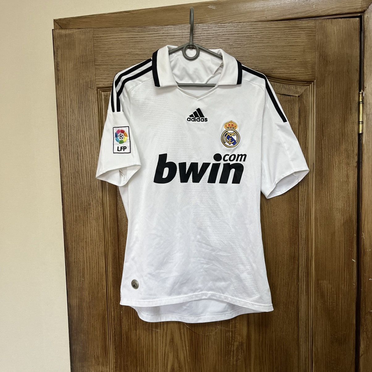 Adidas Real Madrid Adidas 2008 2009 Home Football Jersey Size US M / EU 48-50 / 2 - 1 Thumbnail