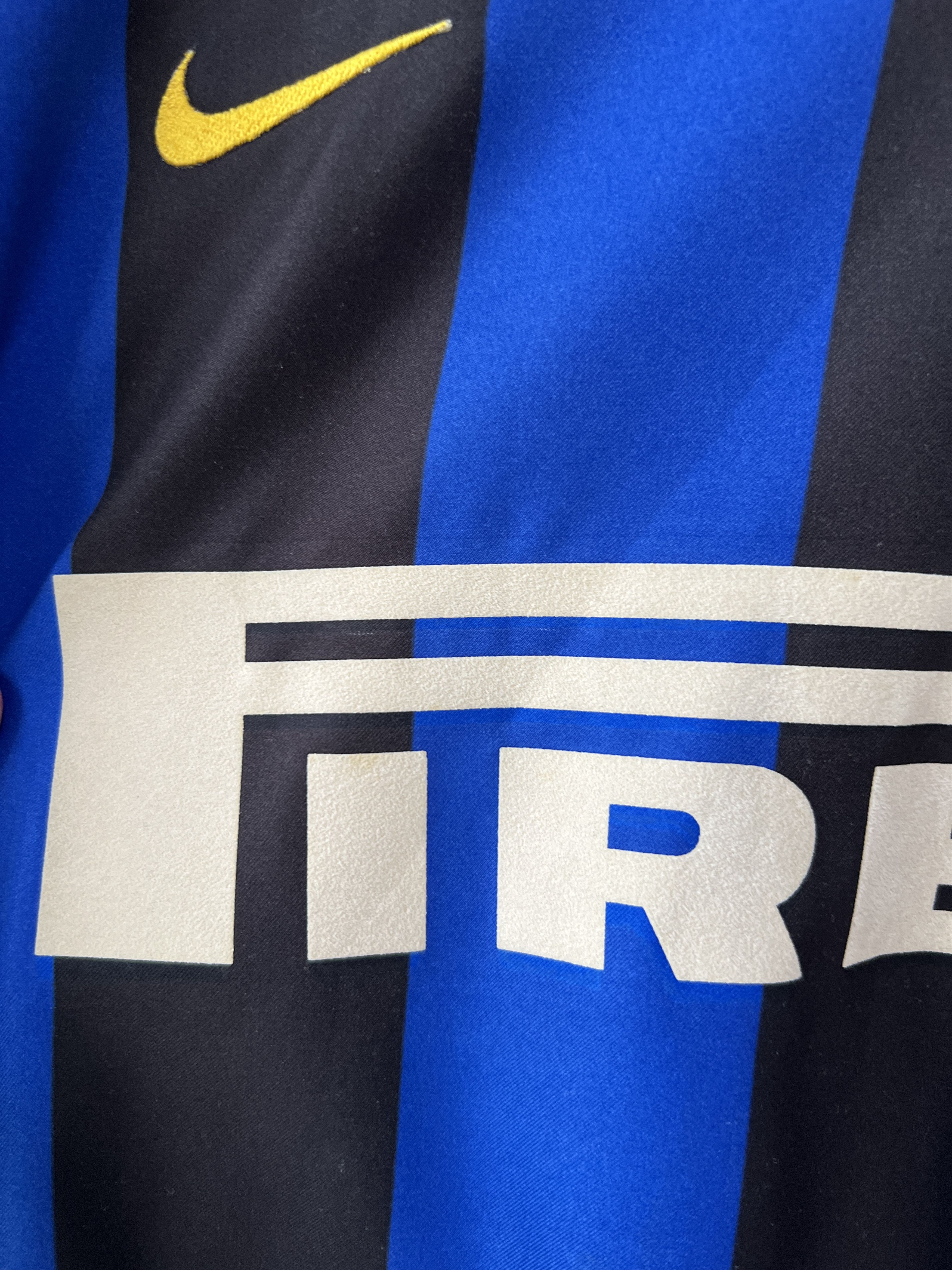 Nike (L fits XL) Inter Milan 2002-03 Home Kit Batistuta #19 Size US L / EU 52-54 / 3 - 8 Thumbnail