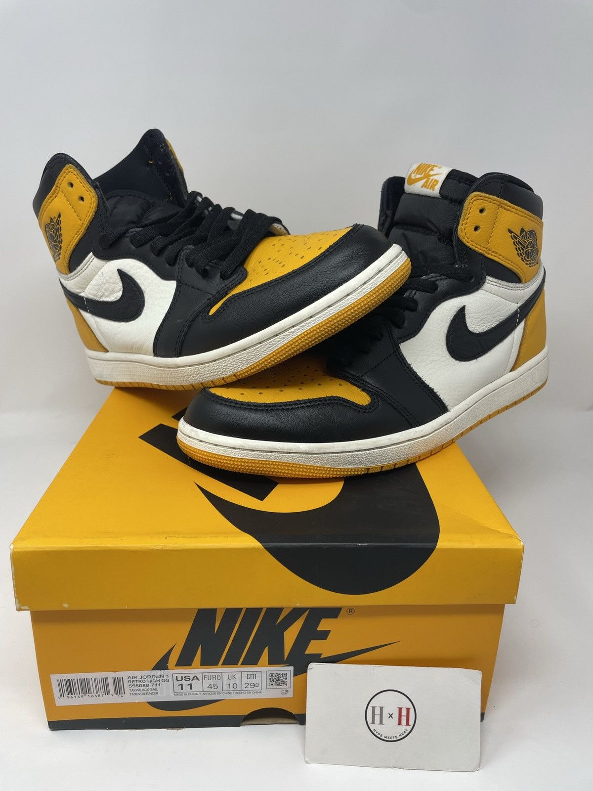 Jordan Brand Air Jordan 1 Retro High Yellow Toe Taxi Size US 11 / EU 44 - 1 Thumbnail