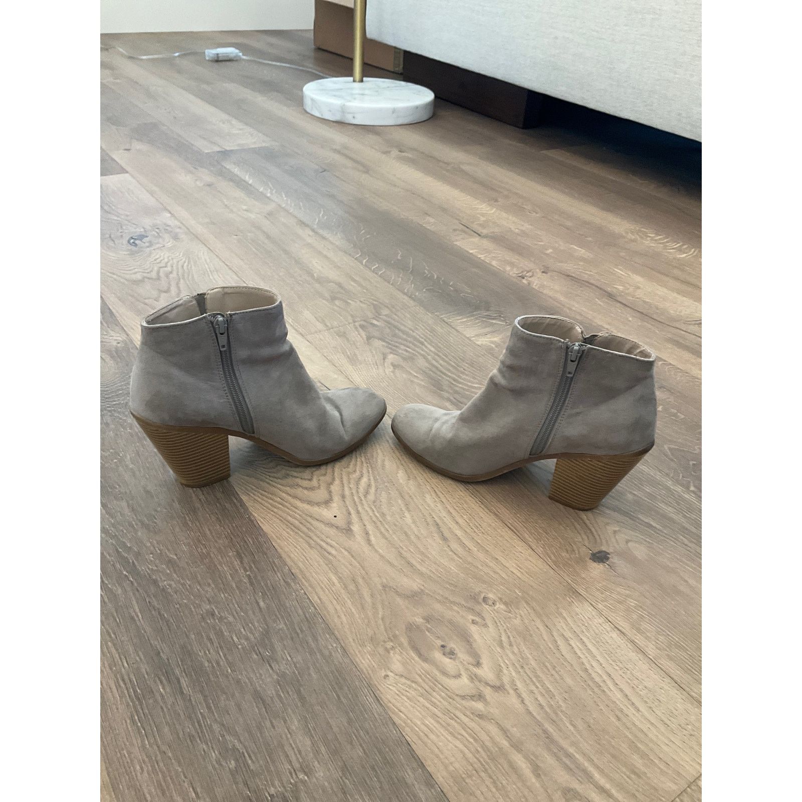 Banana Republic Womens’ Banana Republic booties, 9 Size US 9 / IT 39 - 10 Thumbnail