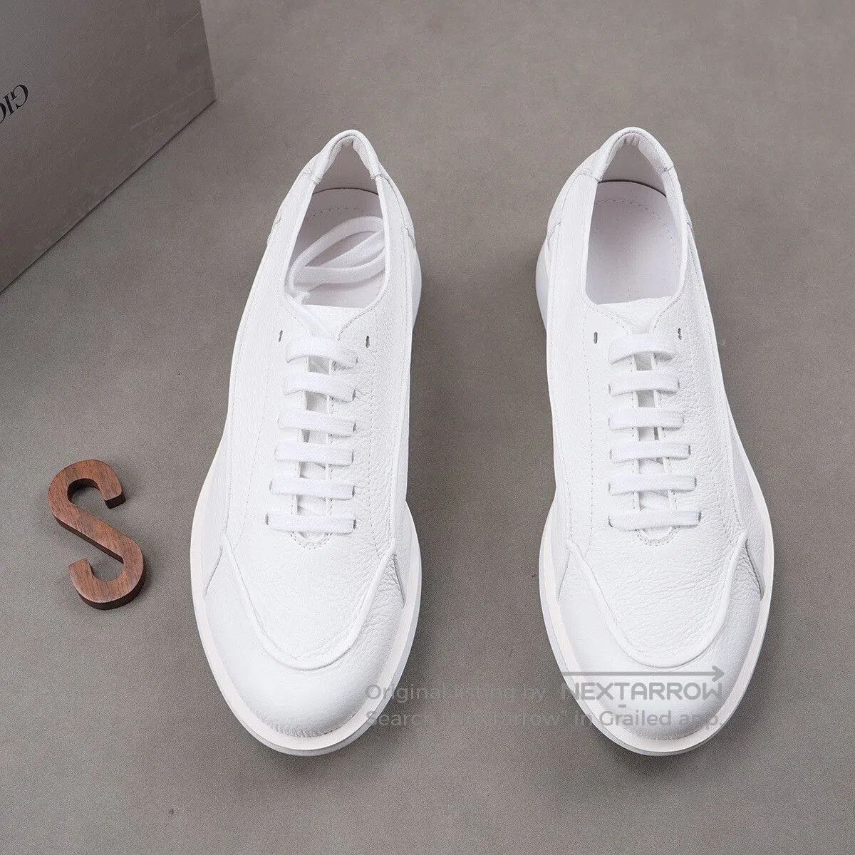 Giorgio Armani Giorgio Armani White Suede Sneakers Sale. Size US 11 / EU 44 - 2 Thumbnail