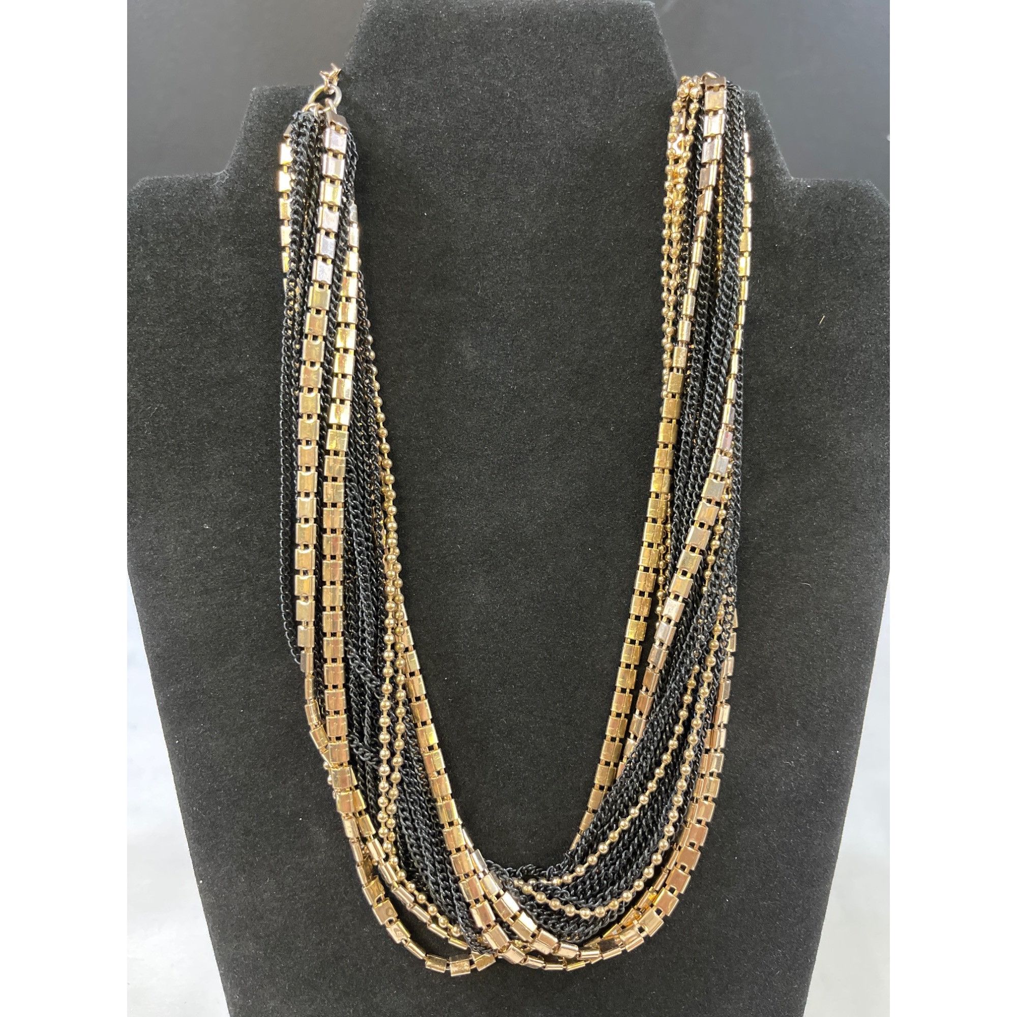 Other Vintage Womens Gold & Black 10 Strand Chain Necklace SKU 640 Size ONE SIZE - 1 Thumbnail