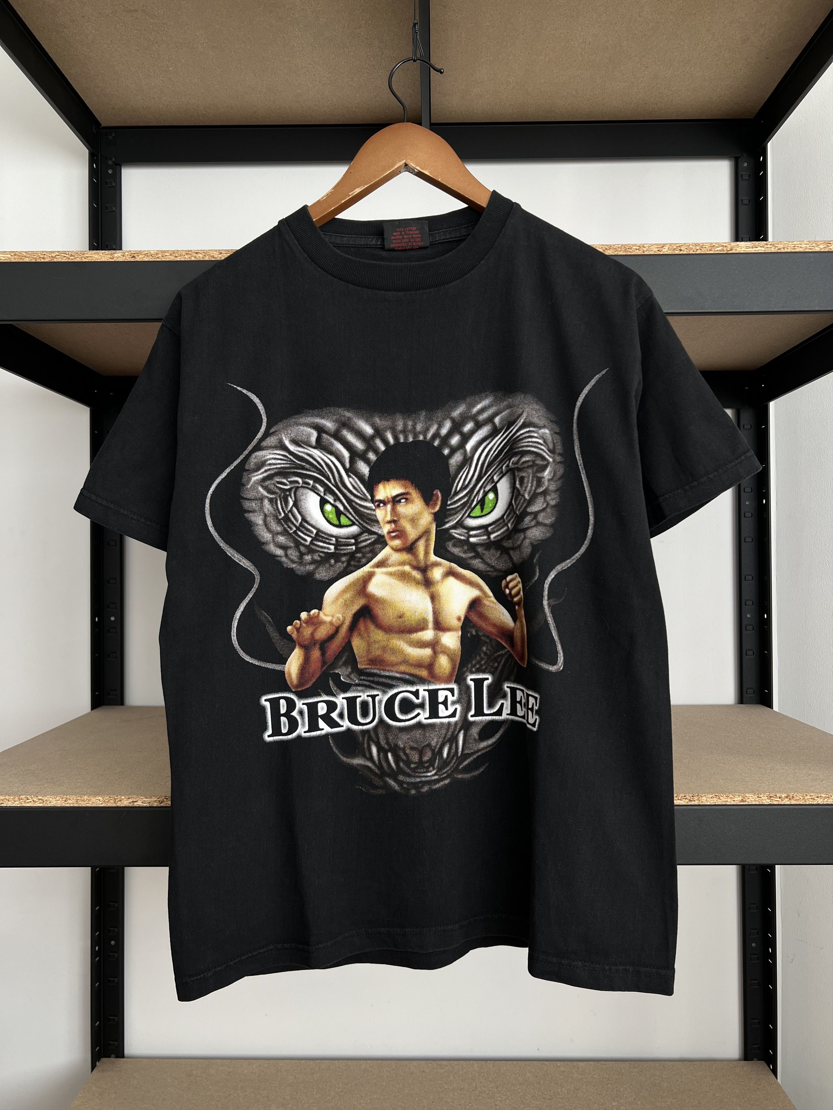 Vintage Vintage 90s Bruce Lee Dragon Movie Actor Black T-shirt Size US M / EU 48-50 / 2 - 3 Thumbnail