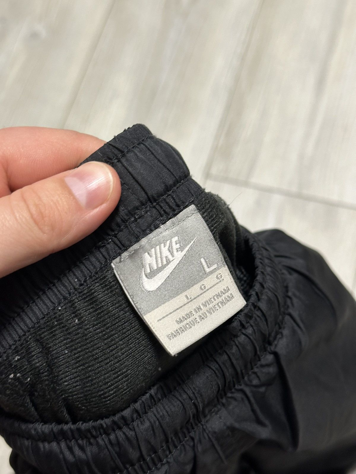 Nike Vintage Nike Track Pants Nylon Drill Y2K Hype Baggy Size US 34 / EU 50 - 3 Thumbnail