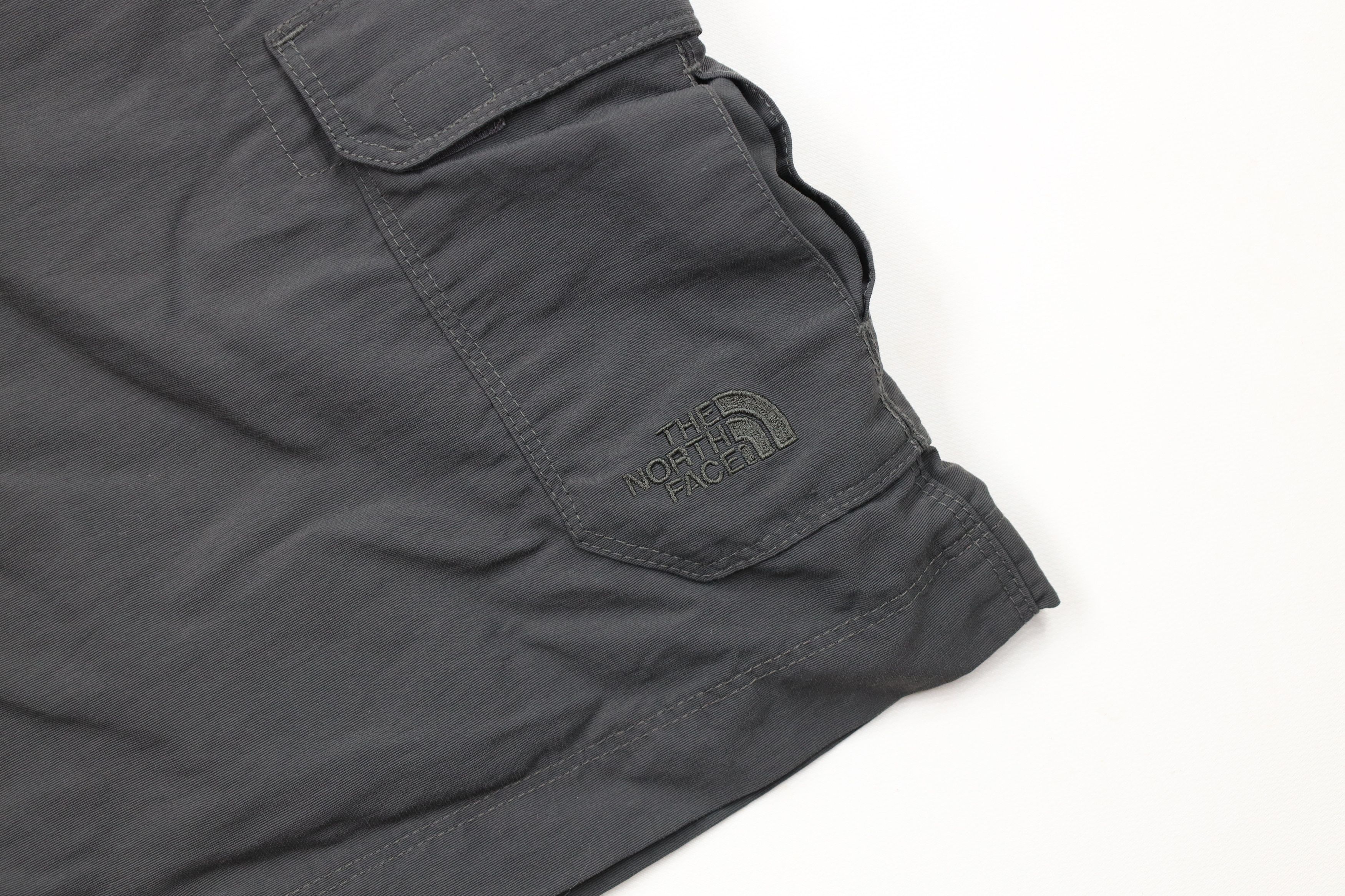 The North Face × Vintage Vintage The North Face Trekking Cargo Shorts Dark Gray Size US 36 / EU 52 - 5 Thumbnail