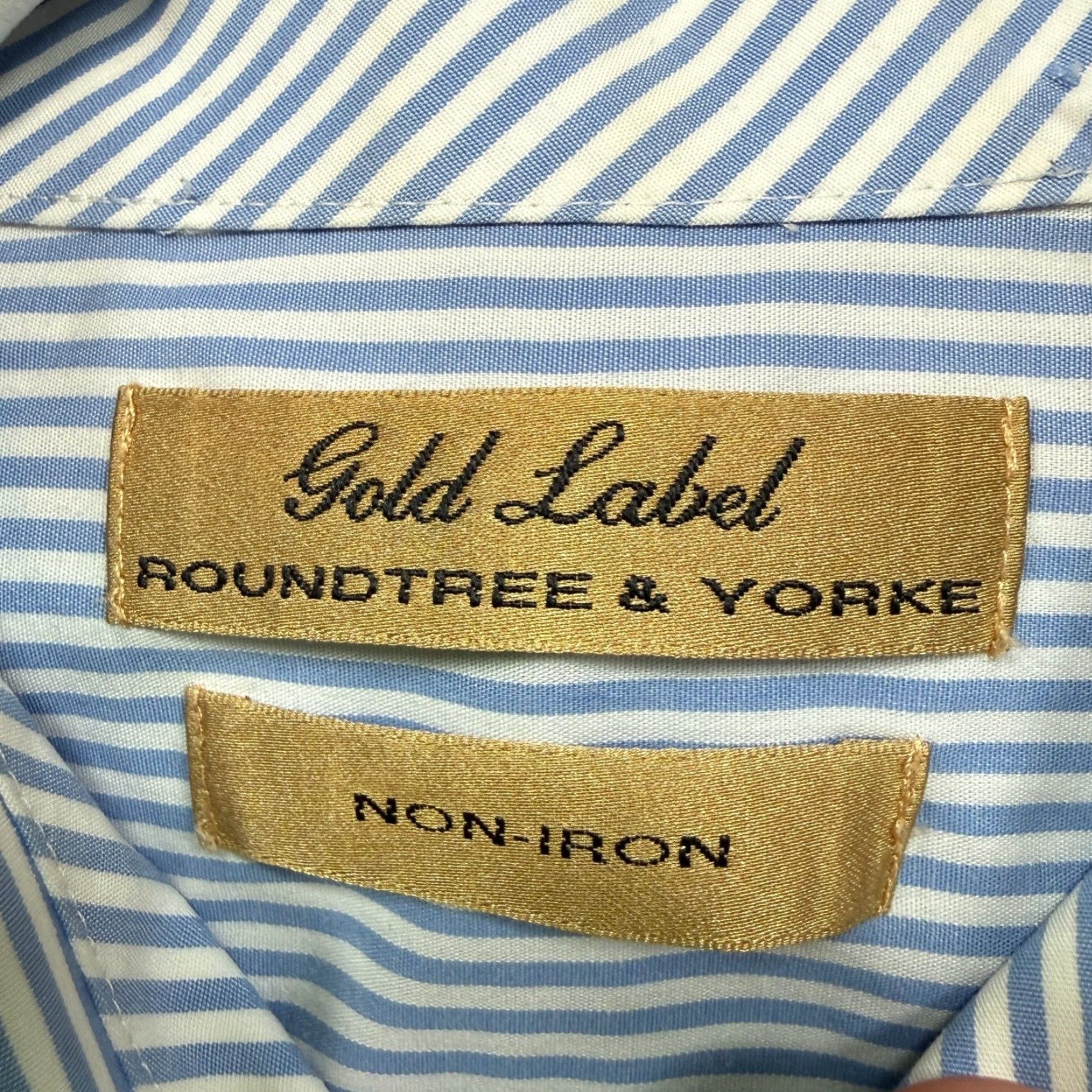 Roundtree & Yorke Roundtree & Yorke Gold Label Button Up Shirt Men L Blue Striped Non-Iron Dress Shirt Size US L / EU 52-54 / 3 - 5 Thumbnail