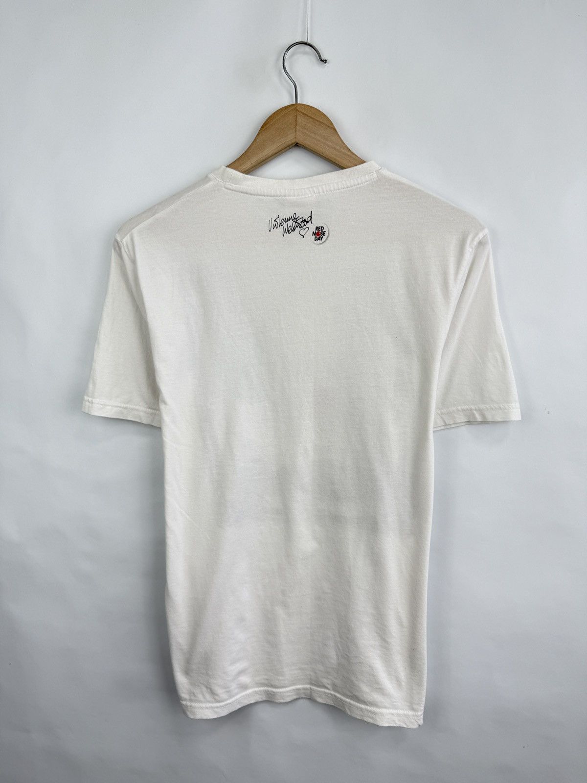 Vivienne Westwood Vivienne Westwood Comic Relief Red Nose Day T-Shirt Rare Y2K Size US S / EU 44-46 / 1 - 6 Thumbnail