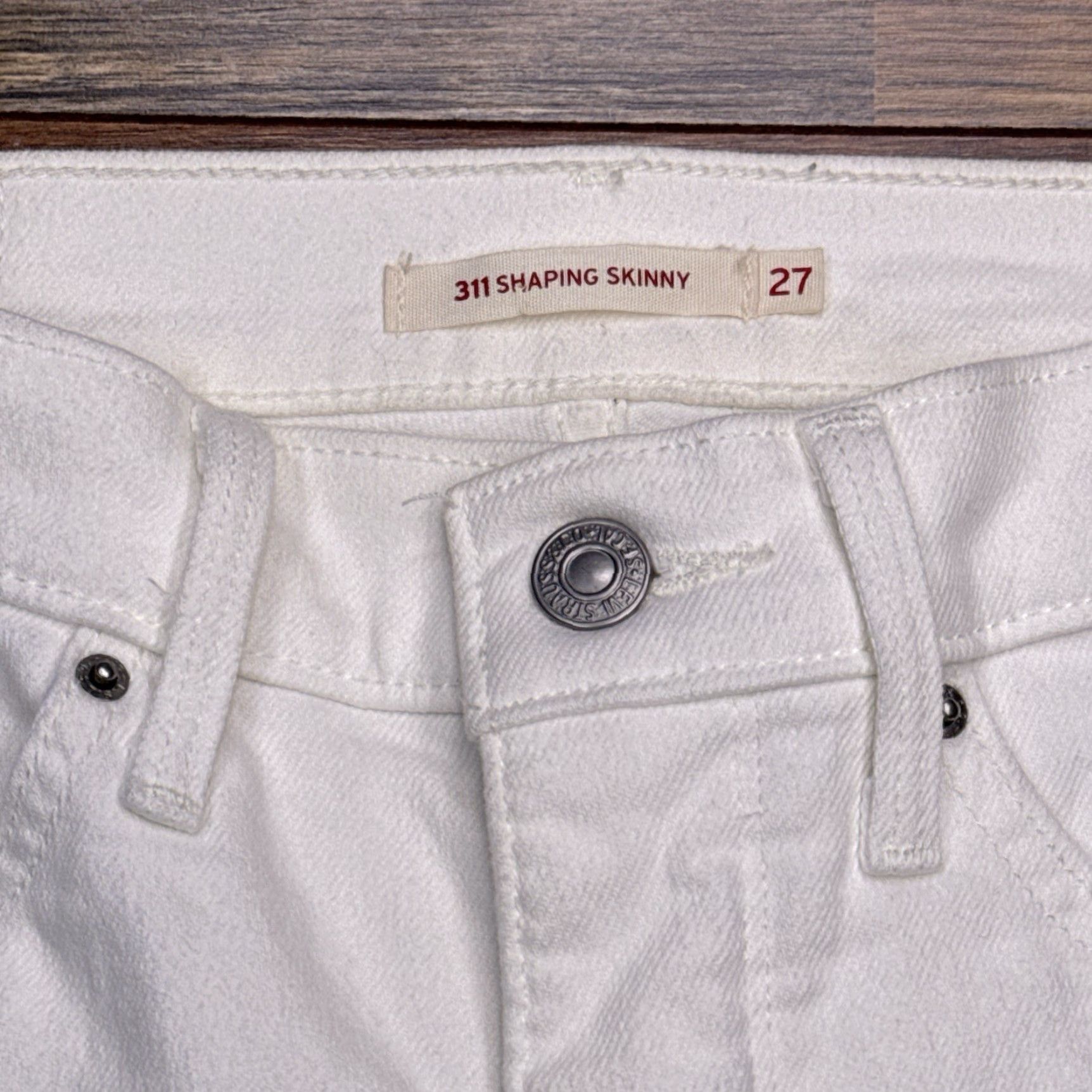 Levi's Levi's 311 Shaping Skinny Jeans Womens 27 White Mid Rise Stretch 27x30 Jeans Size 27" / US 4 / IT 40 - 4 Thumbnail