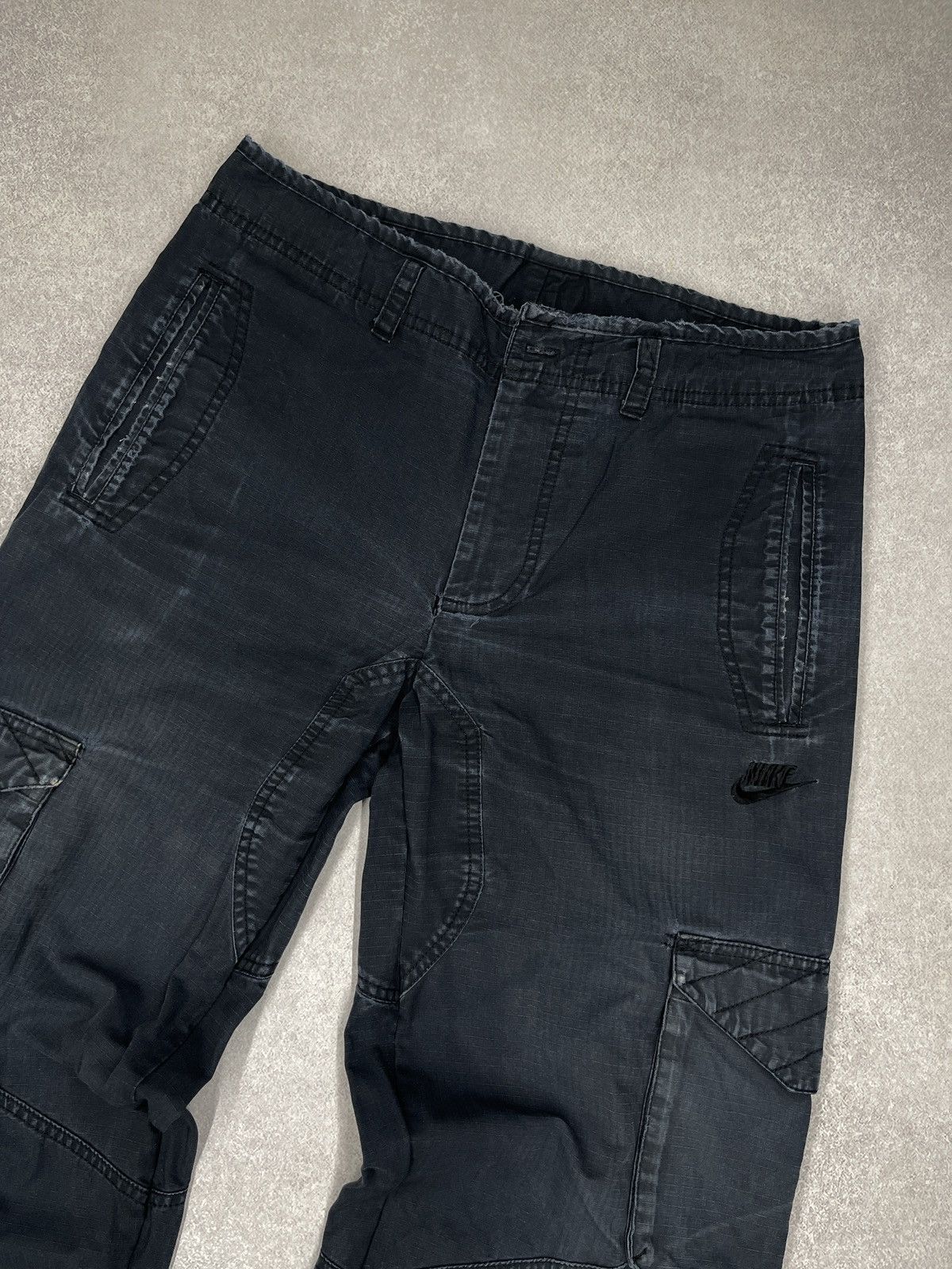 Nike Vintage Nike Cargo Distressed Pants Navy Drill Y2K ACG TN Size US 30 / EU 46 - 3 Thumbnail
