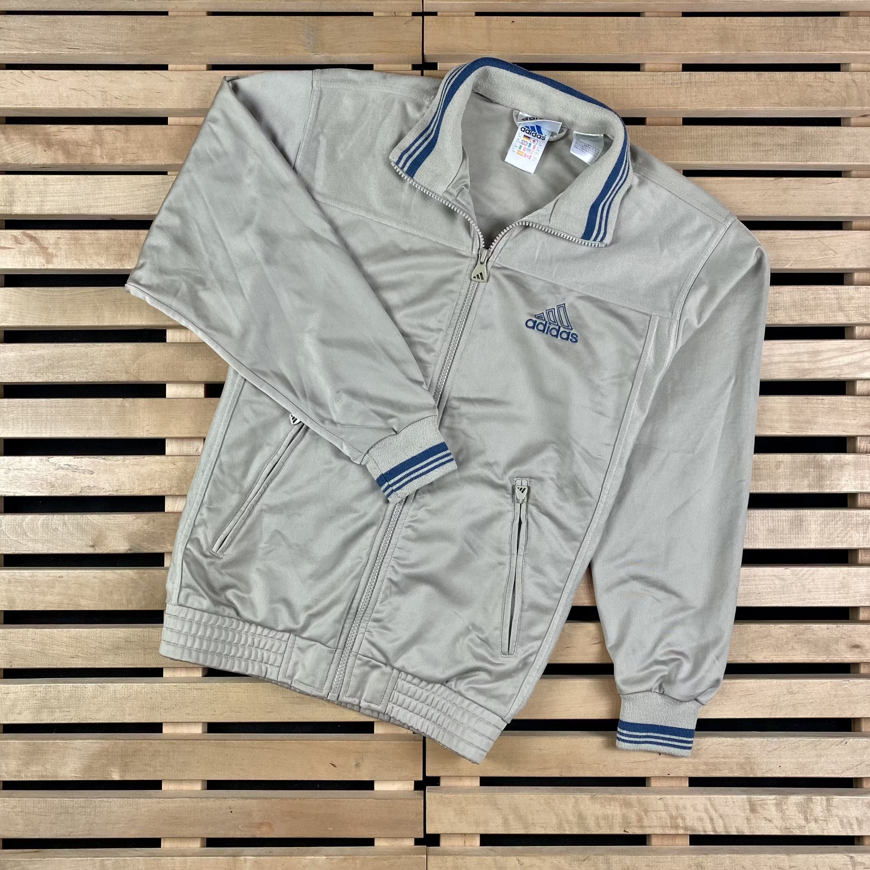 Adidas × Vintage Mens Track Jacket Adidas Vintage Size L Size US L / EU 52-54 / 3 - 1 Thumbnail