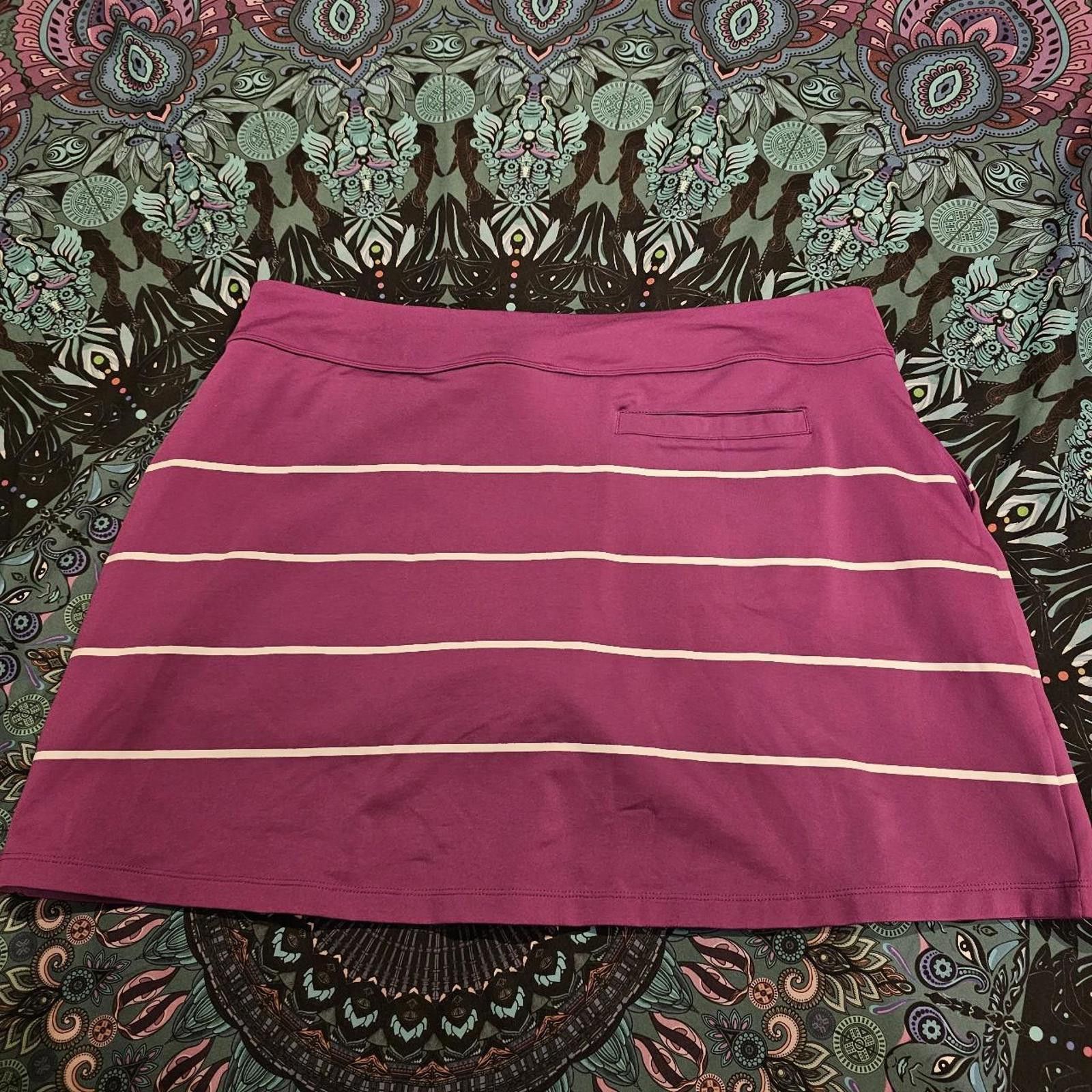 Nike Nike Women's White and Purple Dri-Fit Skirt Size 40" / US 18 - 6 Thumbnail