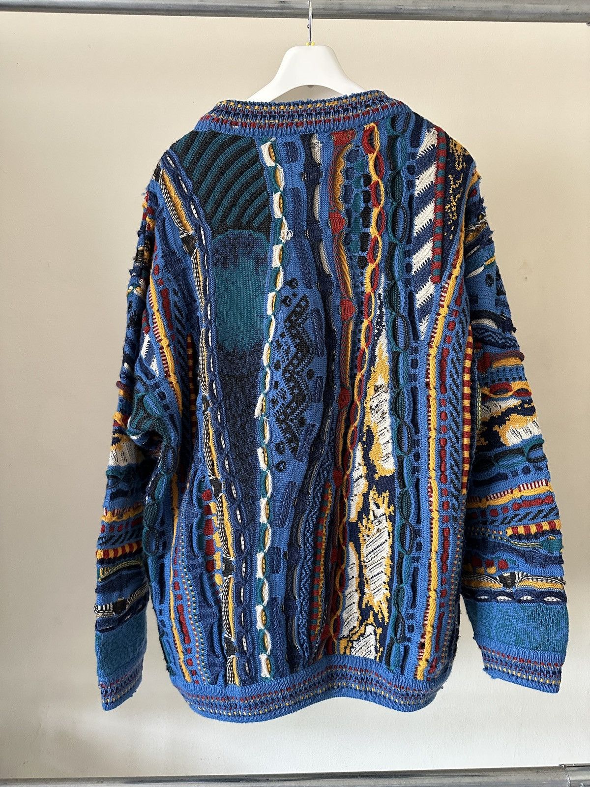 Coogi 1990s Carlo Alberto Distressed 3D knitted sweatshirt Size US M / EU 48-50 / 2 - 10 Thumbnail