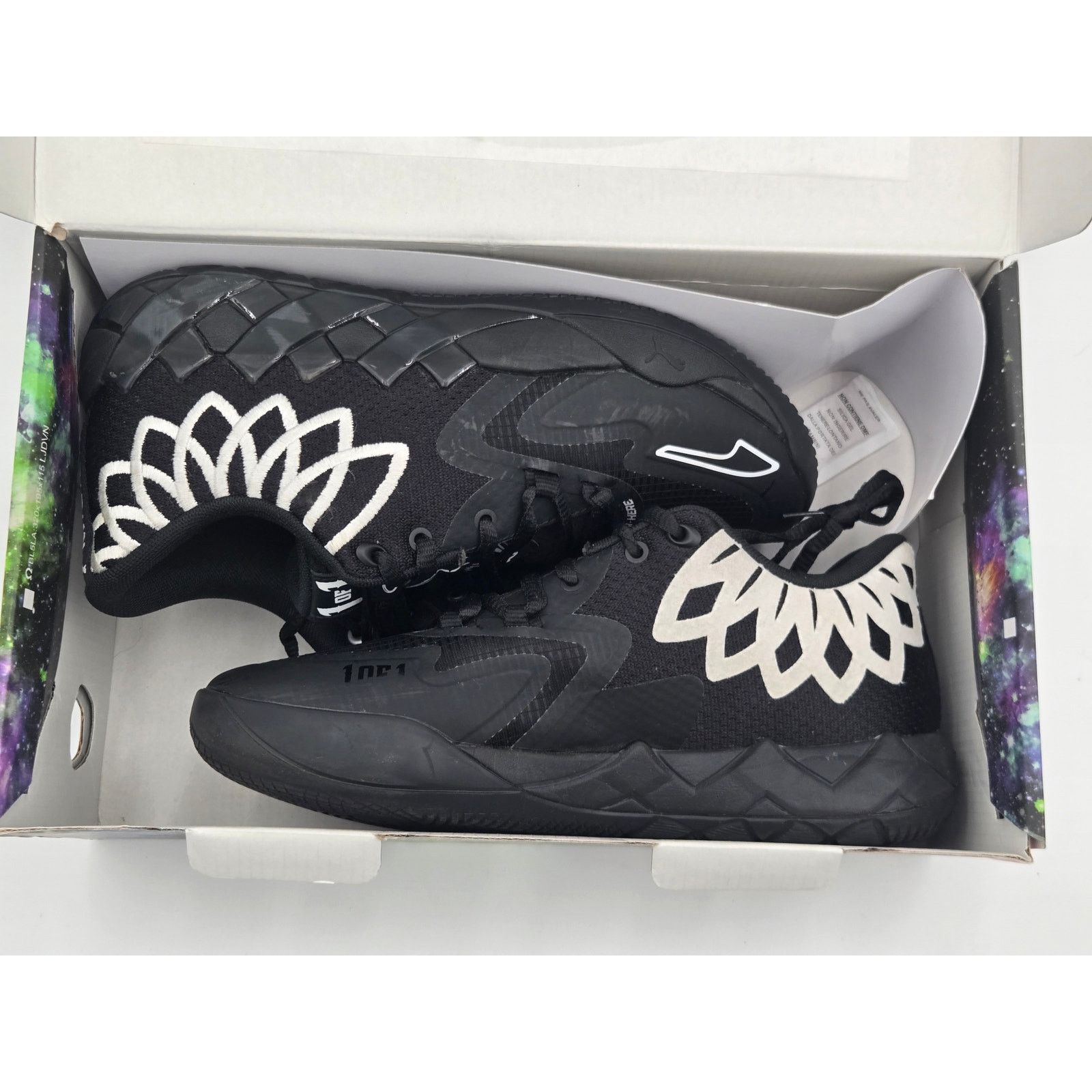 Puma Puma MB.01 Lo LaMelo Ball Black Silver Size 5.5 w/ Box Size US 5.5 / EU 38 - 11 Thumbnail