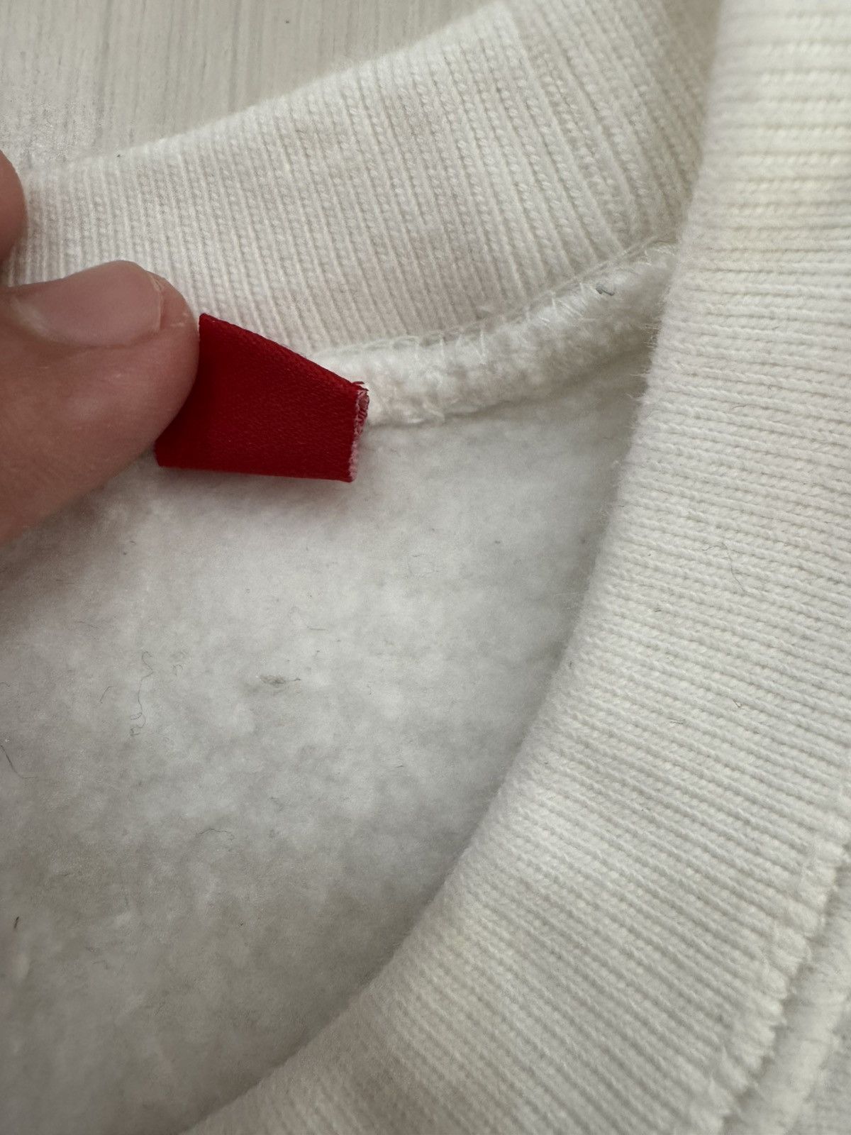 Supreme Supreme Washed Box Logo Crewneck Size S White SS25 USED Size US S / EU 44-46 / 1 - 8 Thumbnail