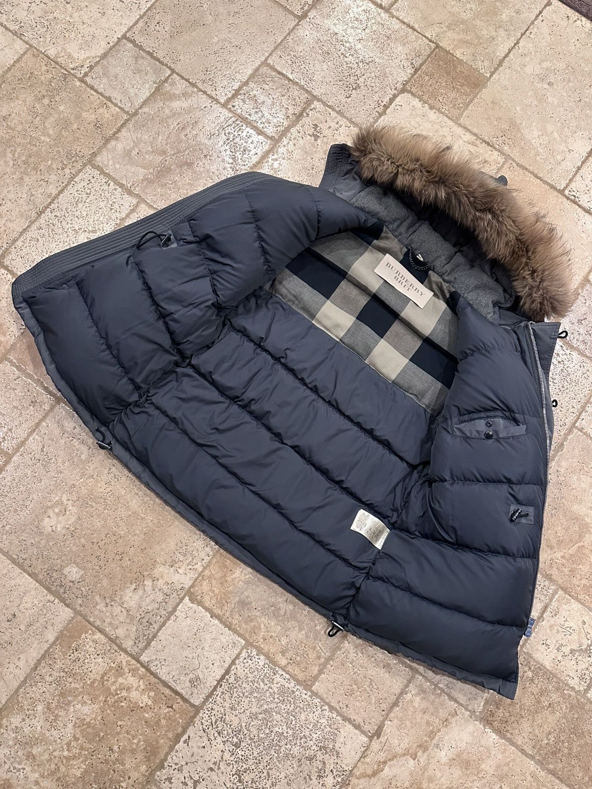 Burberry Burberry Brit Grey Nova Raccoon Fur Hood Down Coat Jacket Size US L / EU 52-54 / 3 - 9 Thumbnail