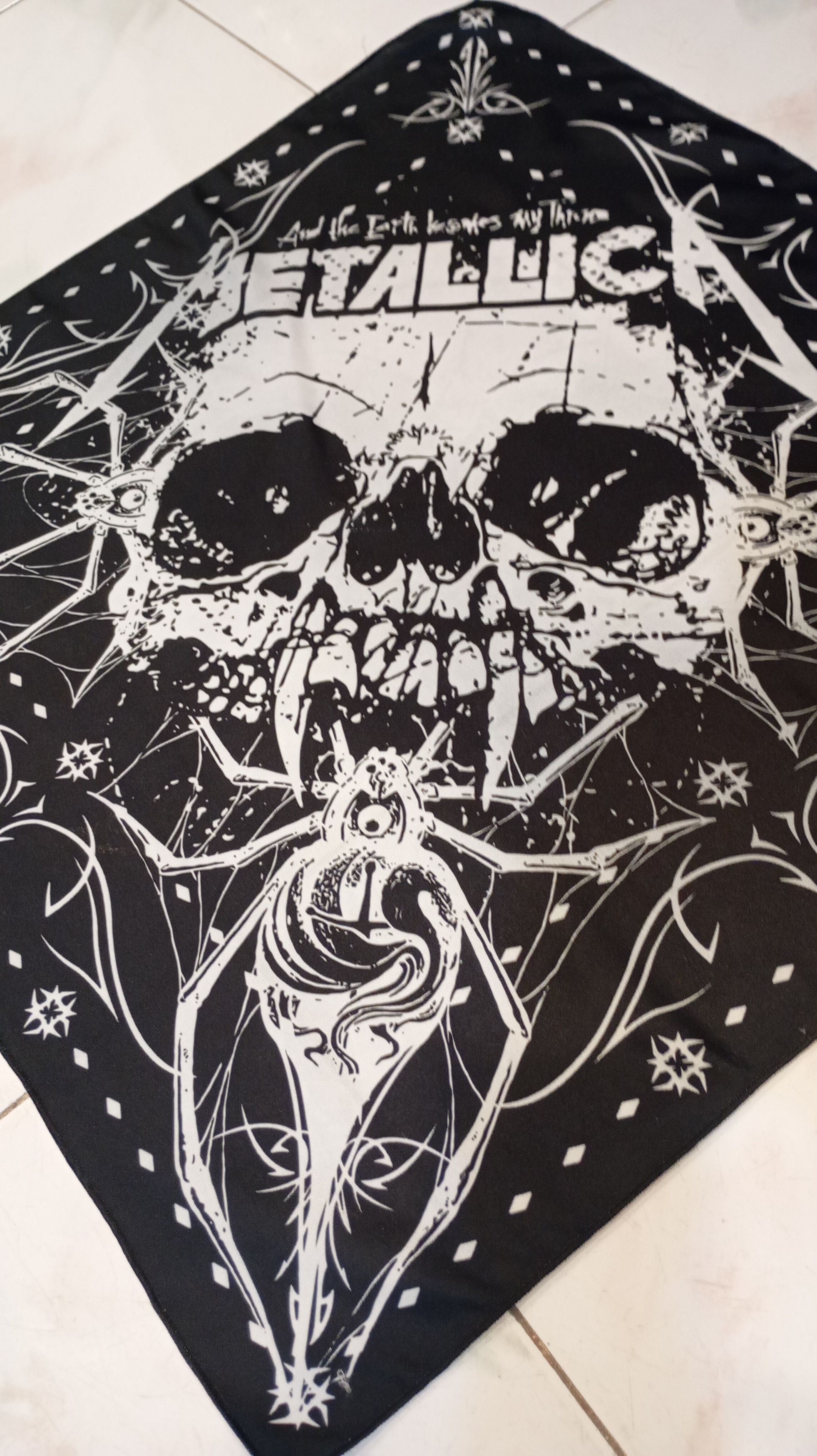 Band Tees Skulls Bandana Handkerchief Metallica Size ONE SIZE - 3 Thumbnail