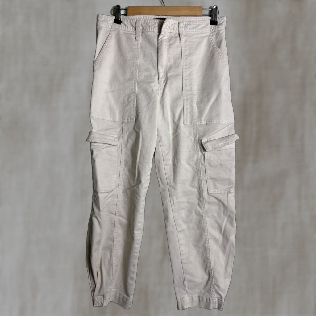 Banana Republic Banana Republic High Rise Cargo Pant Cotton Size 6 Cream Ivory Women Pants 30x30x25 Cargo High Rise Womens Size 28" / US 6 / IT 42 - 1 Thumbnail