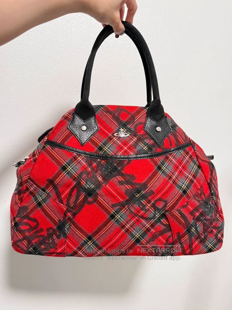 Vivienne Westwood Vivienne Westwood size os Vintage large graffiti handbag - Size ONE SIZE - 1 Thumbnail
