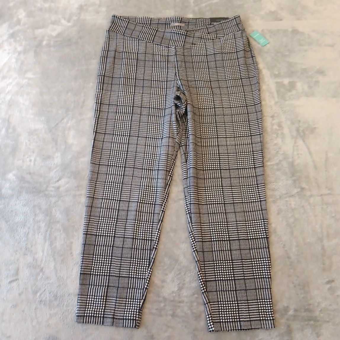 Vintage Maurices Ankle Pants Womens XL Black Plaid Pull On Knit Tapered Lightweight New Size 40" / US 18 - 2 Thumbnail