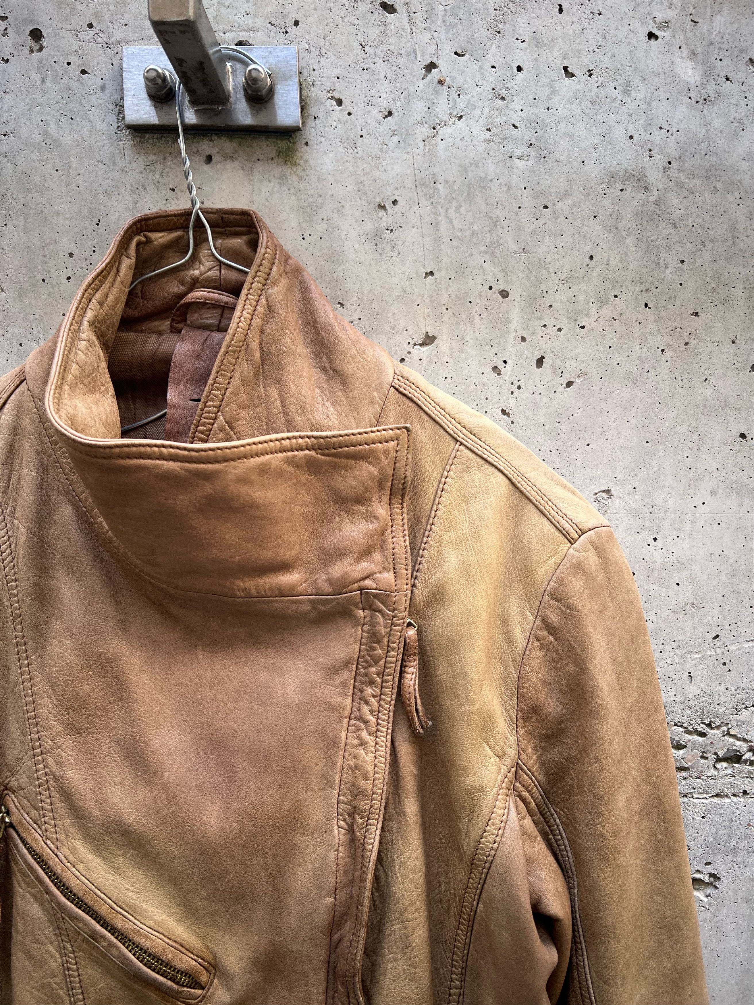 Japanese Brand Distressed honey tan asymmetric leather jacket Size M / US 6-8 / IT 42-44 - 3 Thumbnail