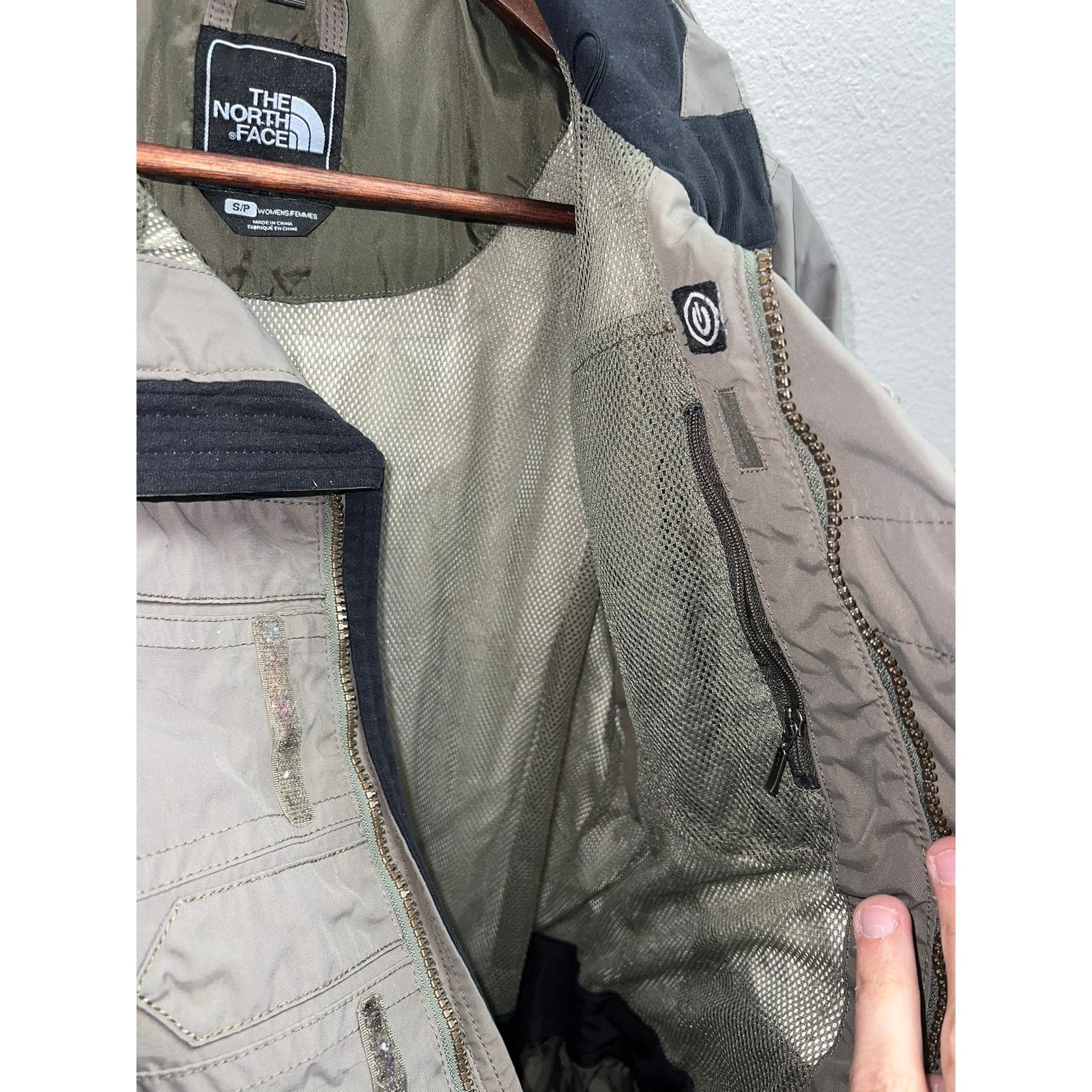 Vintage Womens The North Face Summit Series Hyvent Jacket Full Zip S Size S / US 4 / IT 40 - 9 Thumbnail
