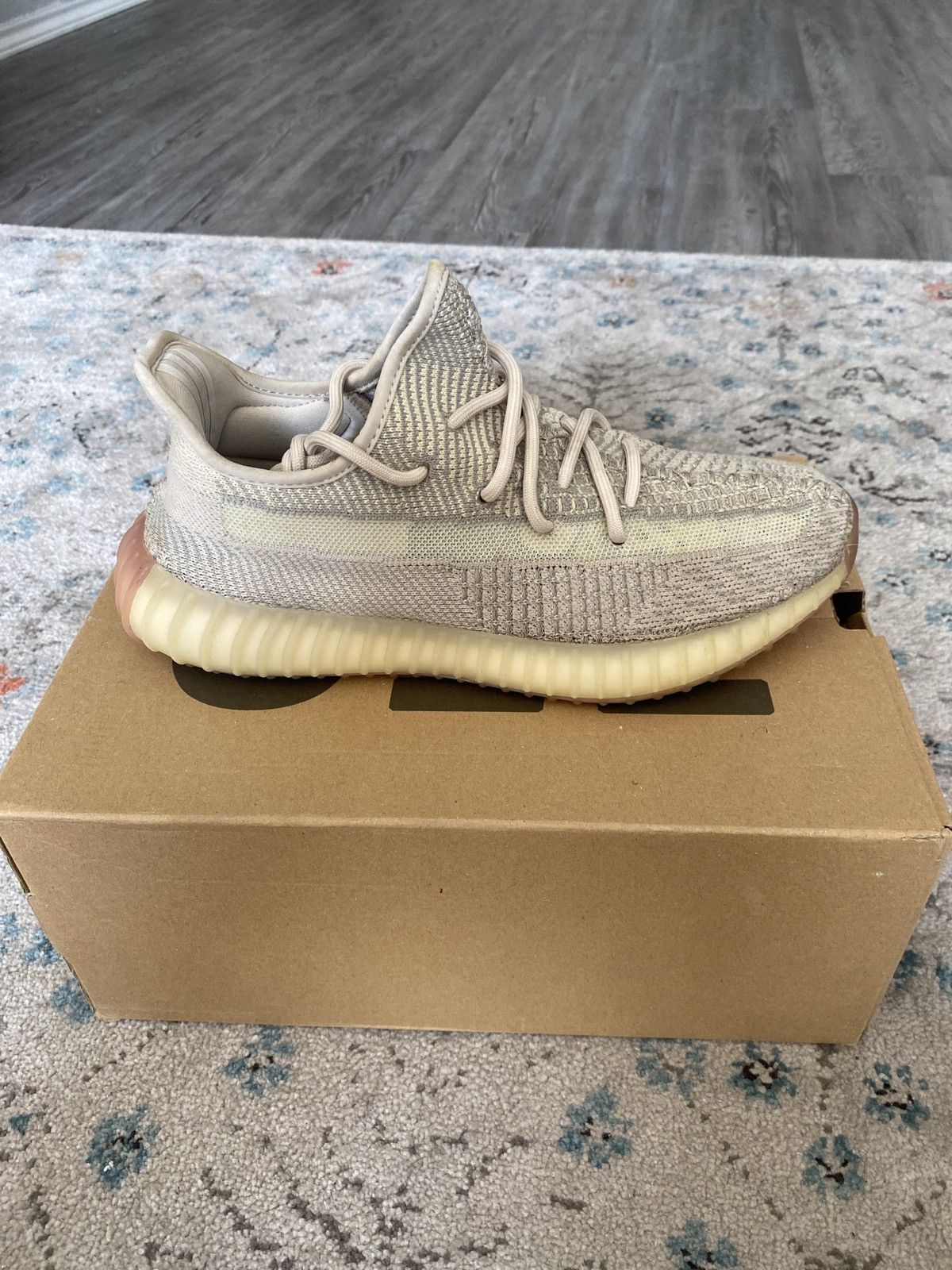 Adidas YEEZY BOOST 350 V2 CITRIN Size US 8.5 / EU 41-42 - 2 Thumbnail
