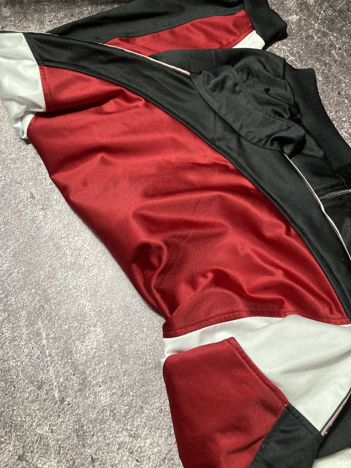 Nike Vintage Nike Track Jacket Swoosh Logo Tape Sleeve 90s Size US XL / EU 56 / 4 - 6 Thumbnail