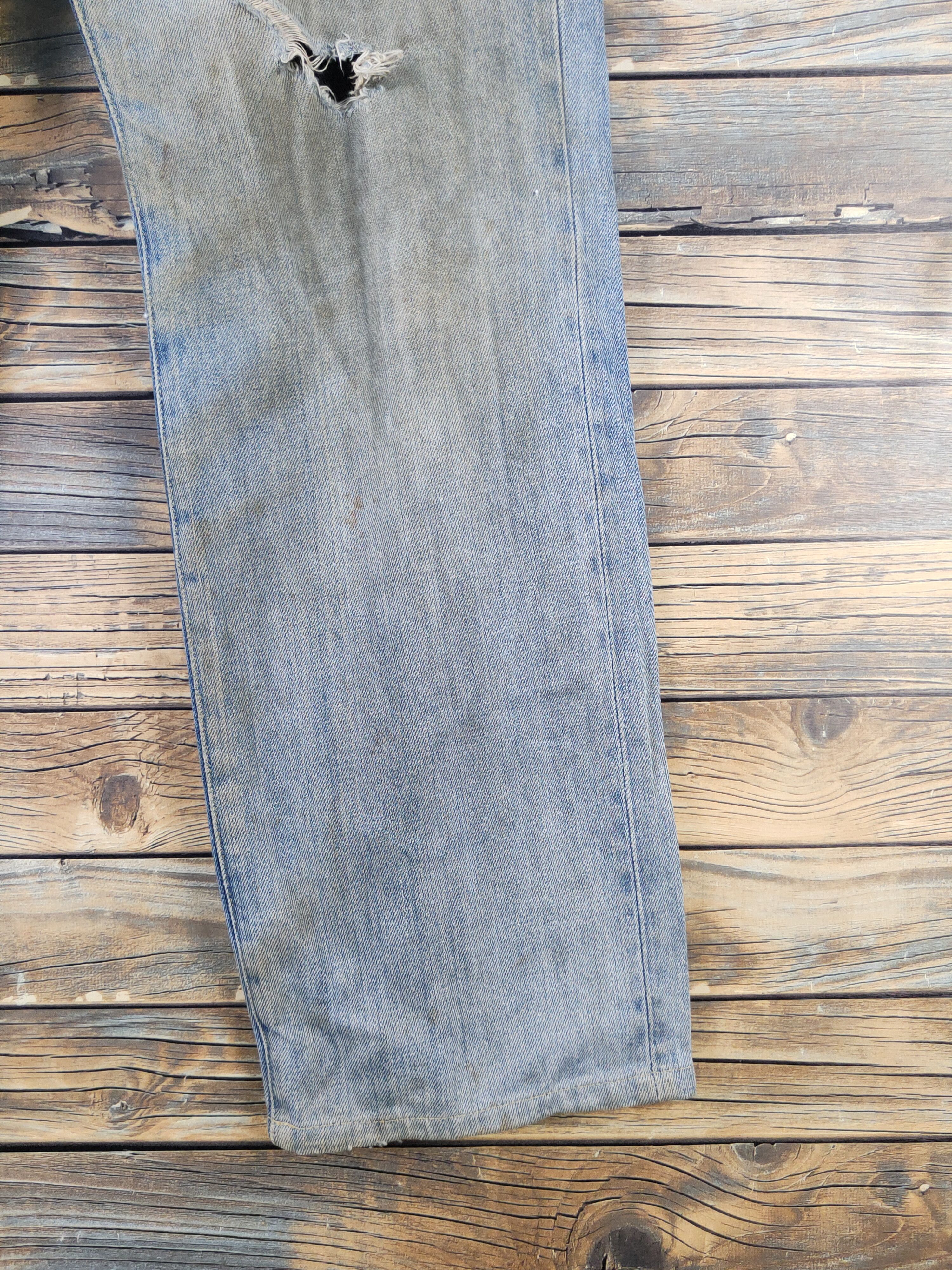 Japanese Brand Uniqlo Blue Faded Distressed Ripped denim Jeans #W2065 Size US 34 / EU 50 - 6 Thumbnail
