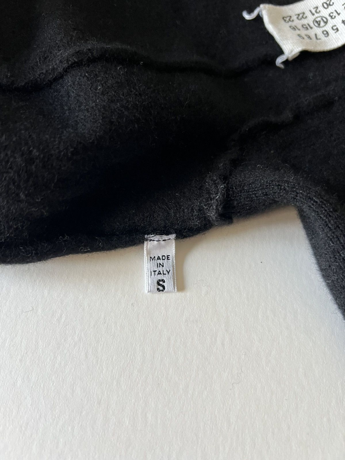 Maison Margiela Maison Margiela Turtle Neck Elbow Patch Wool Sweater Size US S / EU 44-46 / 1 - 7 Thumbnail