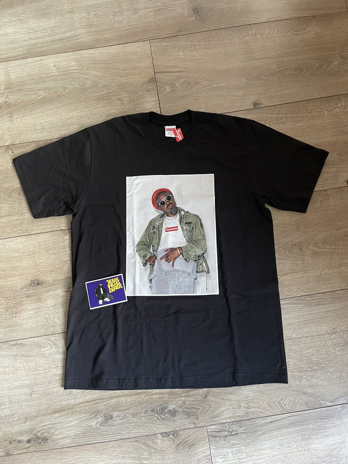 Supreme Andre sold 3000 TEE MEDIUM