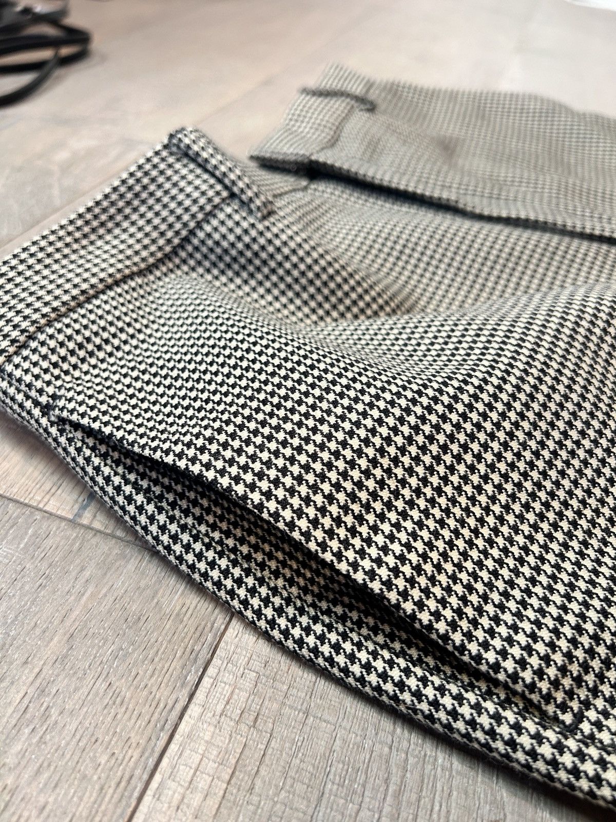 Acne Studios Acne Studios Pleated Flared Houndstooth Trousers Size 48R - 4 Thumbnail