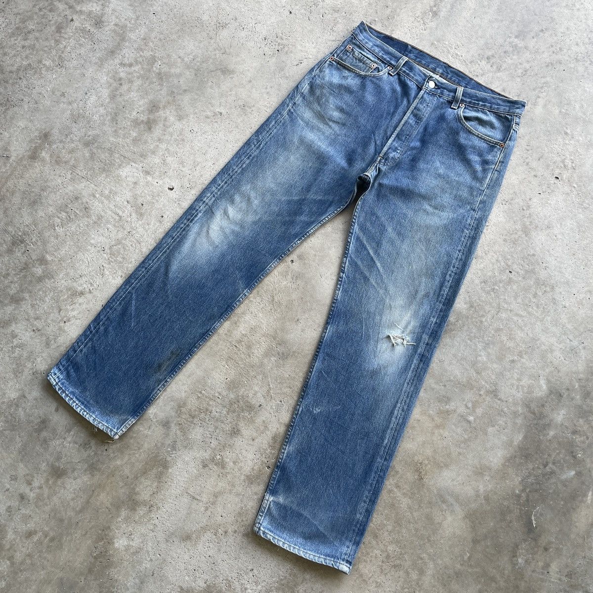 Levi's Vintage Clothing 90s Levi’s 501 USA Vintage Faded Jeans Distressed Pants W36 Size US 36 / EU 52 - 2 Thumbnail