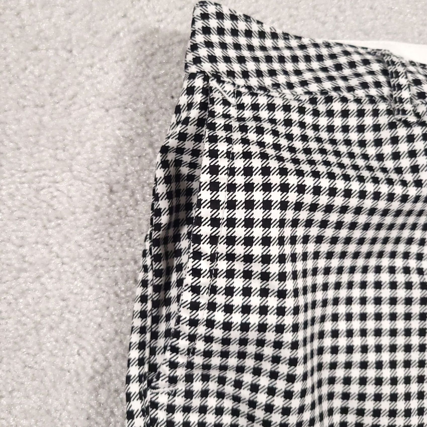 Vintage LL Bean Shorts Womens 16 Black White Gingham Favorite Fit Stretch Casual Summer Size 38" / US 16 / IT 52 - 4 Thumbnail