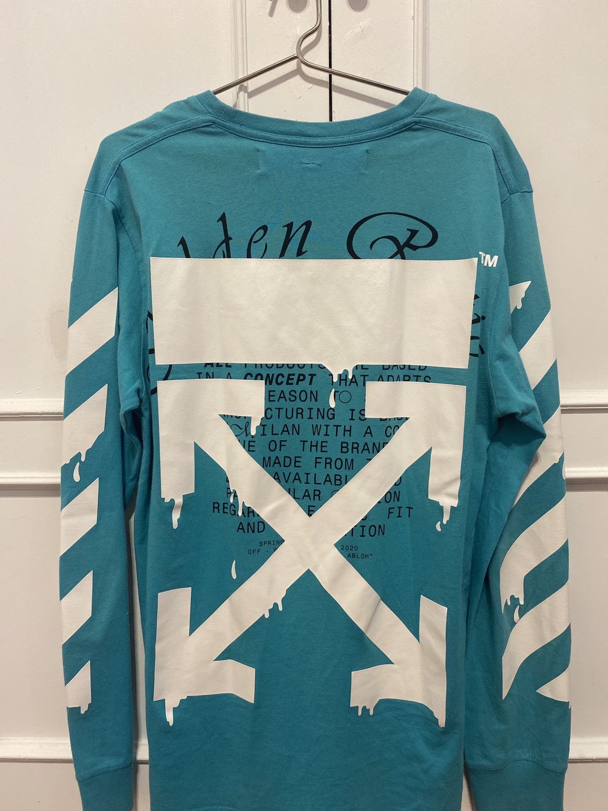 Off-White Off-White™ Turquoise Graphic Arrows Long Sleeve – Size L Size US L / EU 52-54 / 3 - 1 Thumbnail