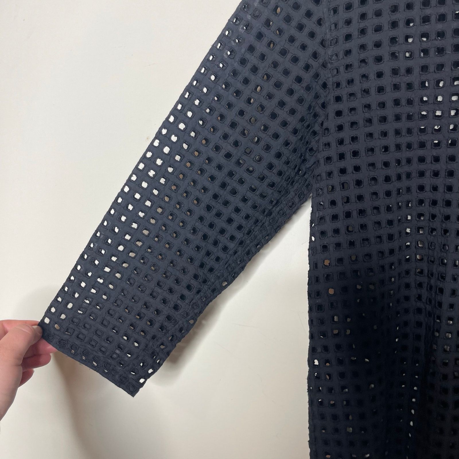 Pierre Balmain Pierre Balmain Black Eyelet Collarless Button Front Blouse Size S / US 4 / IT 40 - 7 Thumbnail