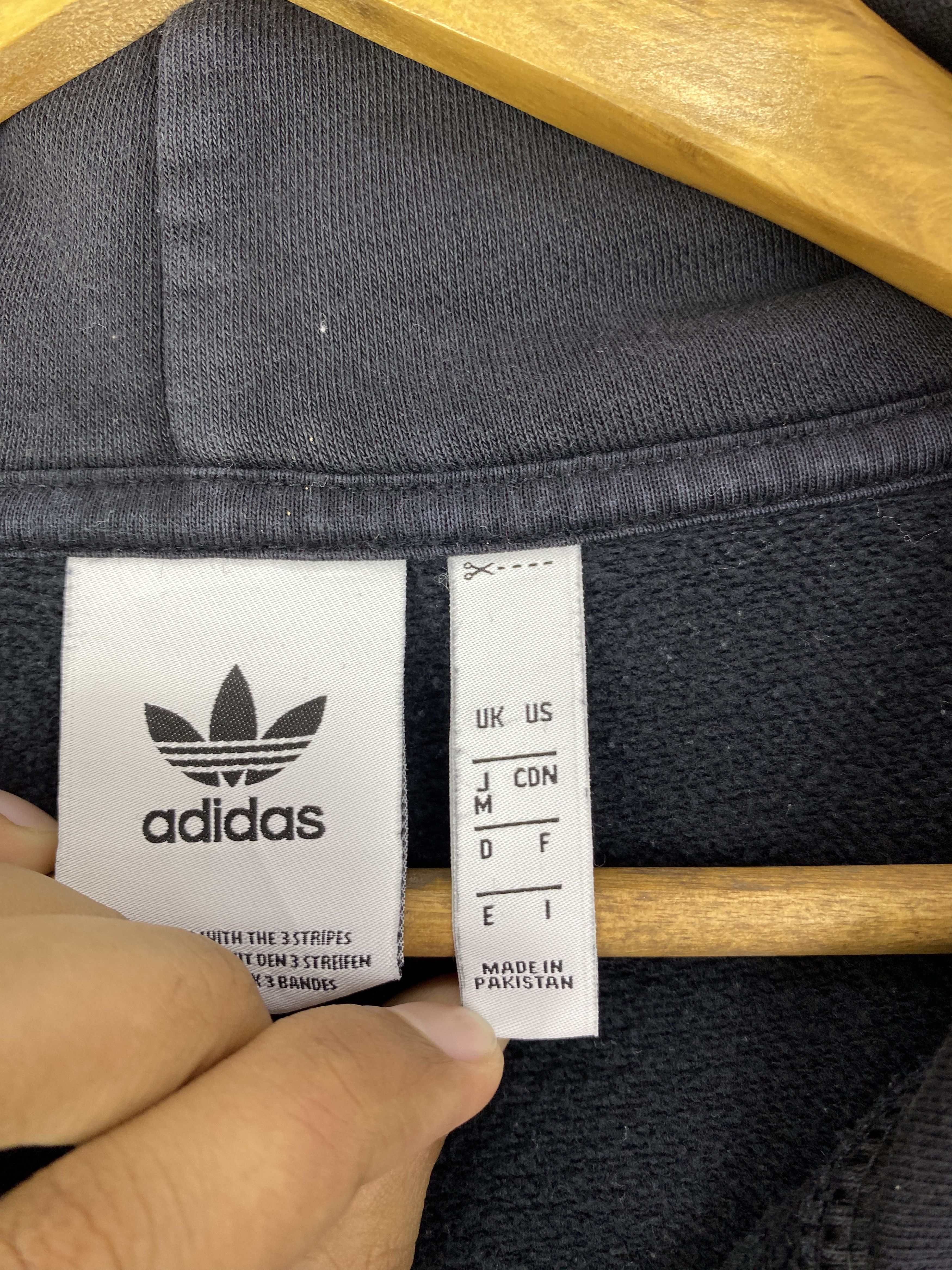 Adidas Vintage Adidas Big Logo Pullover Hoodie SH0149 Size US L / EU 52-54 / 3 - 7 Thumbnail