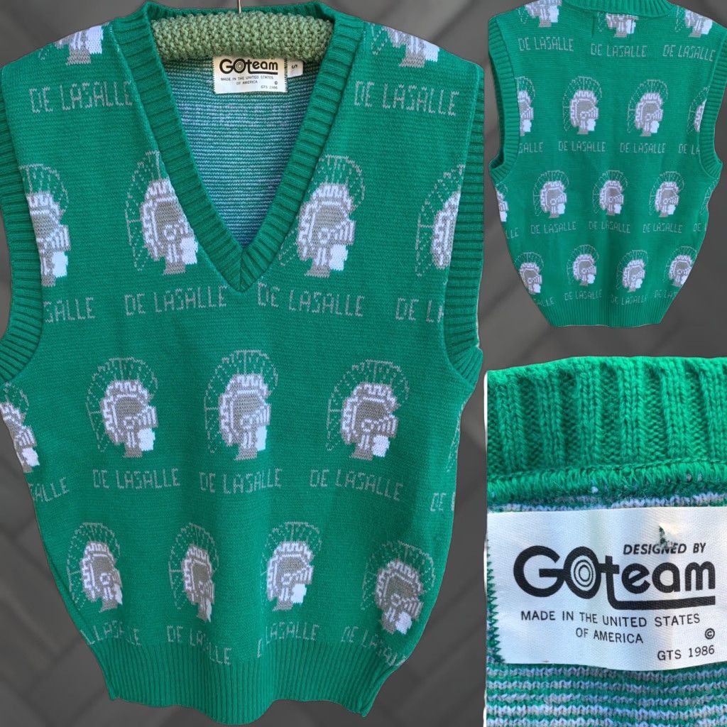Vintage VINTAGE GOteam De La Salle All Over Print Sweater Vest Sleeveless V Neck 80s Green S Mens Size US S / EU 44-46 / 1 - 1 Thumbnail