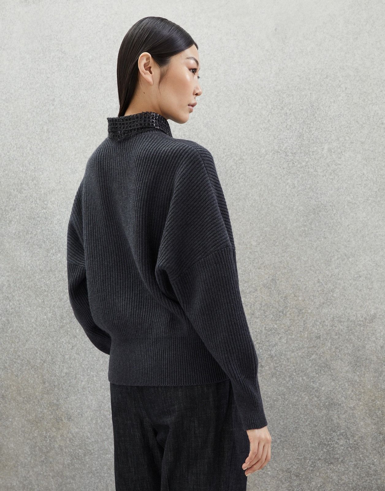 Brunello Cucinelli o1la1rc1a0225 Cashmere Sweater in Noir Size XL / US 12-14 / IT 48-50 - 2 Thumbnail