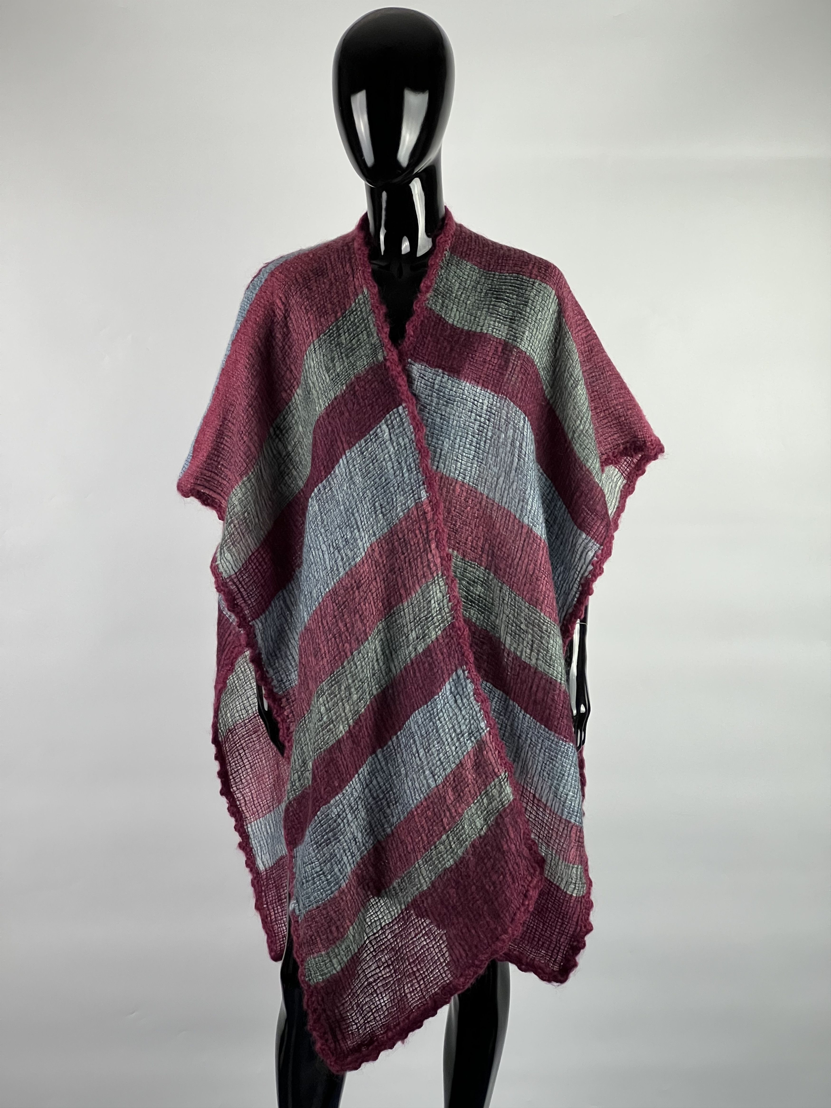Designer × Vintage VTG Rose Roques Pure Mohair Cape HandCrafted in Swaziland Size ONE SIZE - 1 Thumbnail